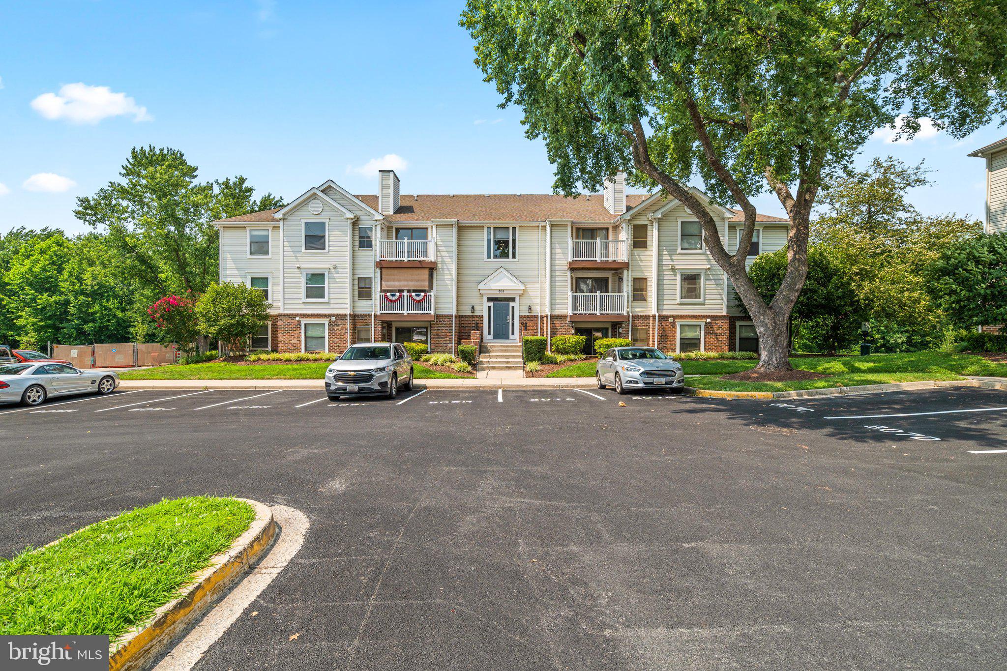 FREDERICKTOWNE VILLAGE - Residential