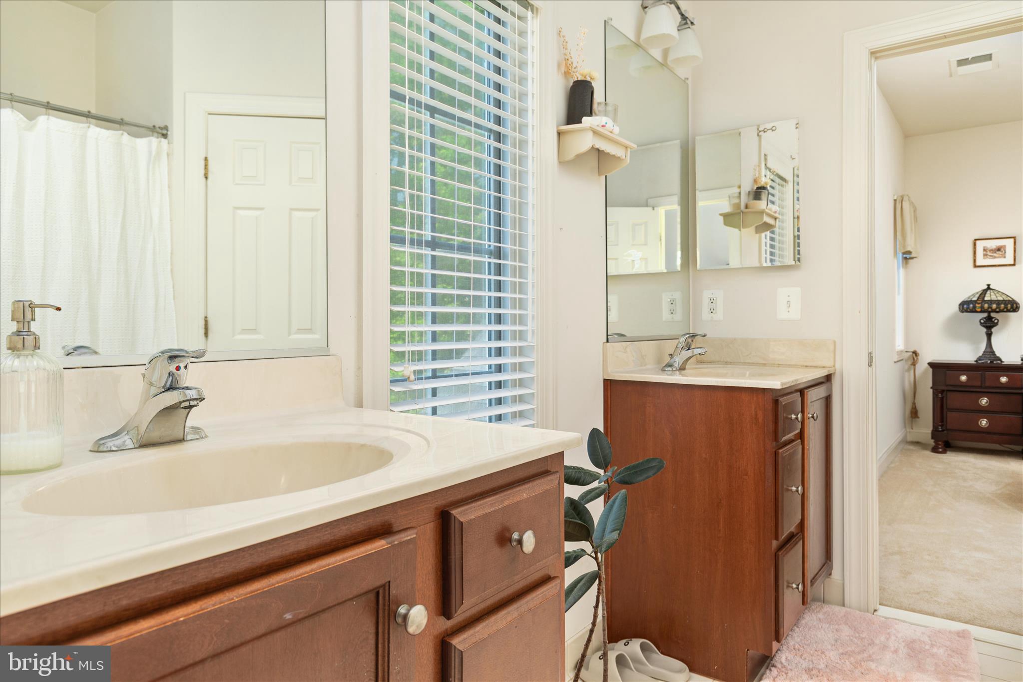 LAUREL OVERLOOK - Residential