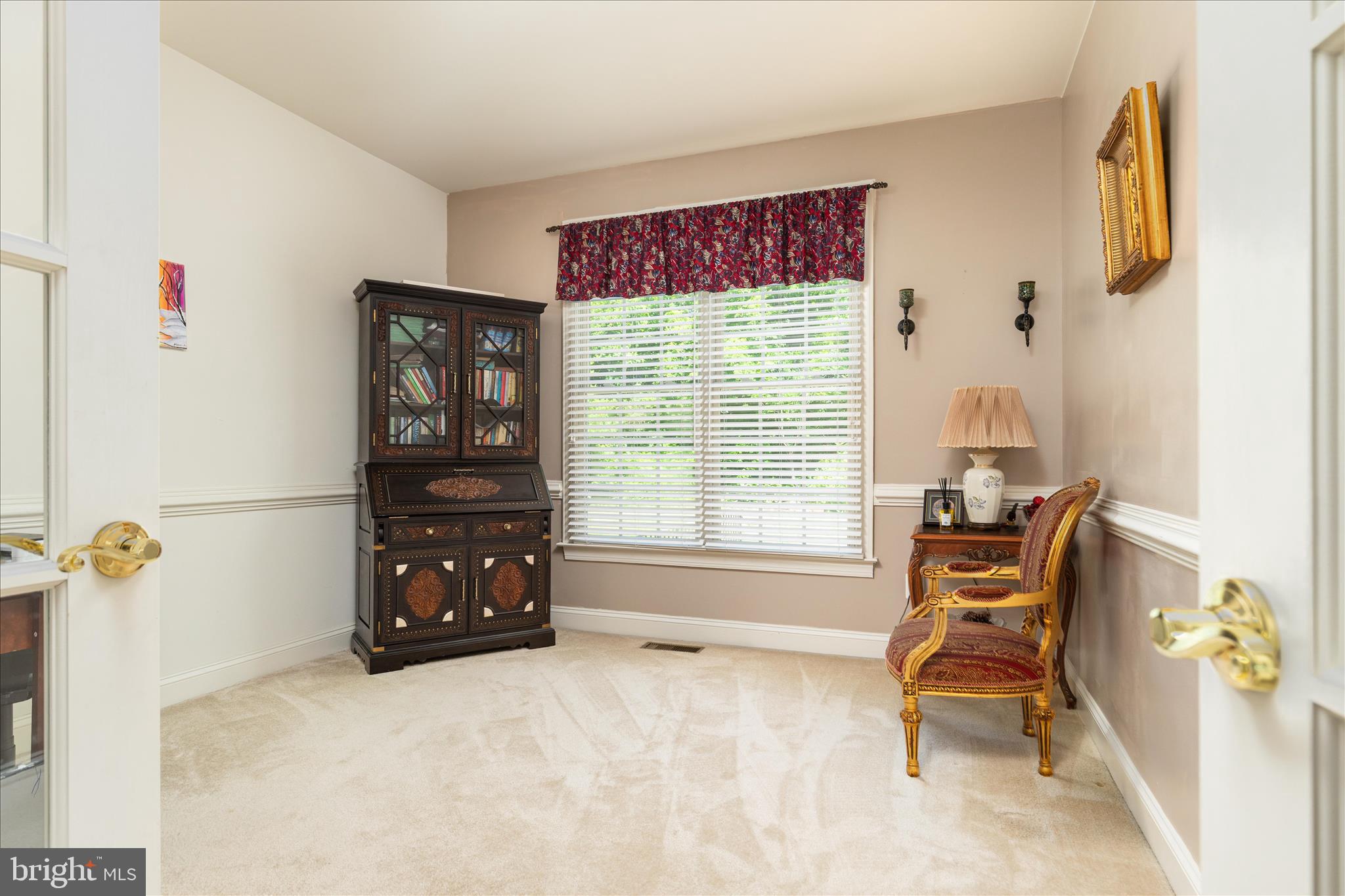 LAUREL OVERLOOK - Residential