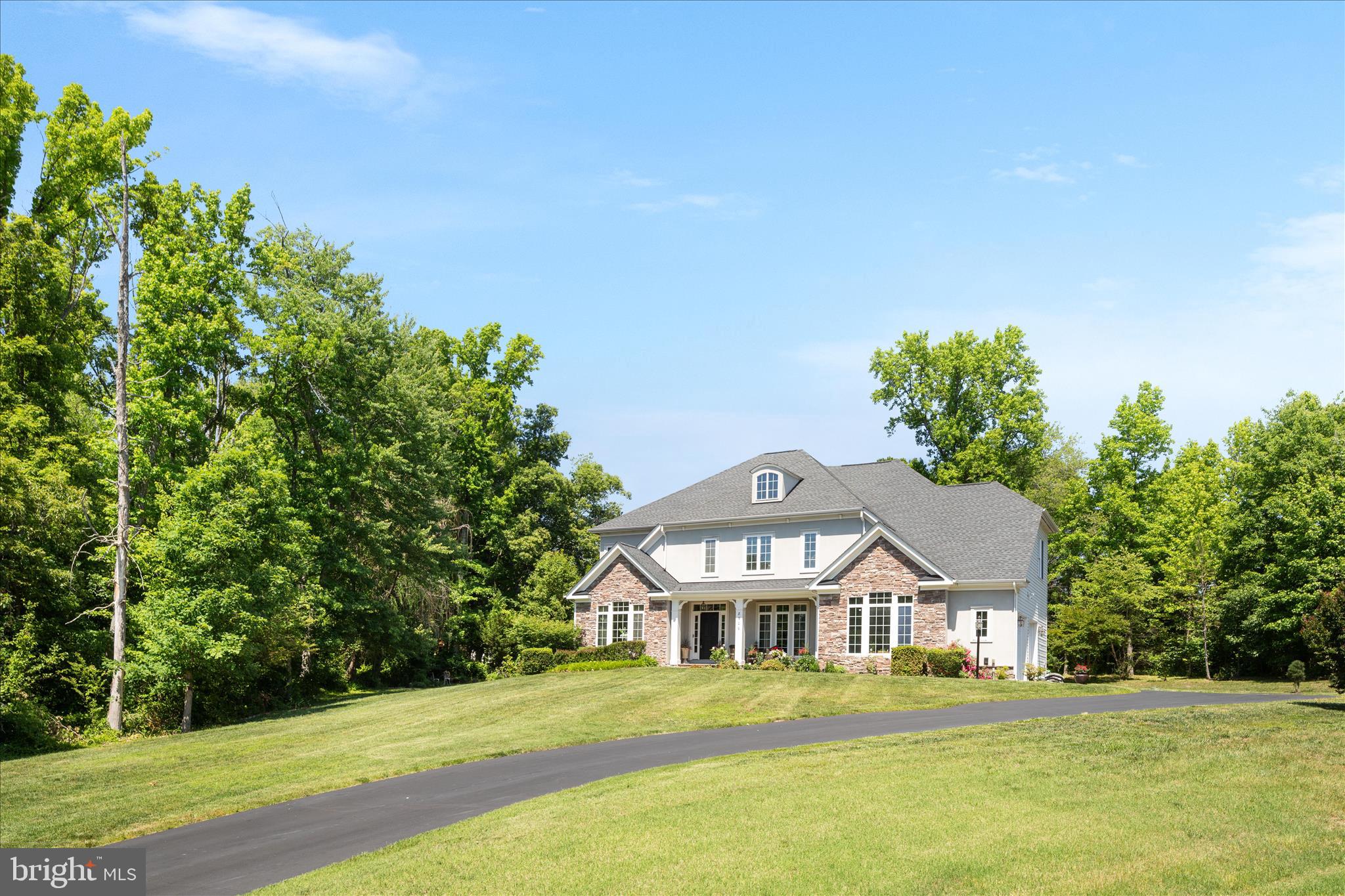 LAUREL OVERLOOK - Residential