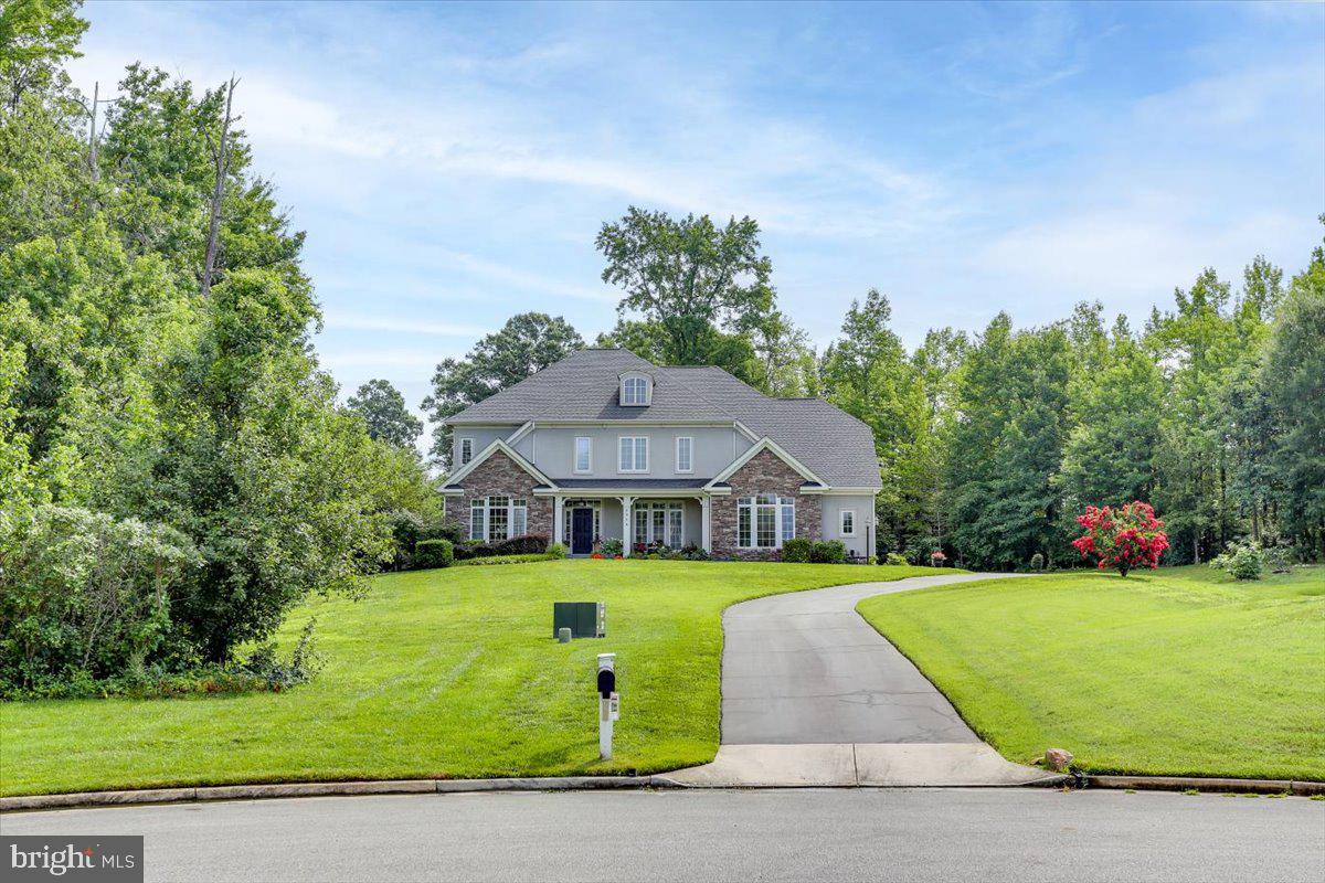 LAUREL OVERLOOK - Residential