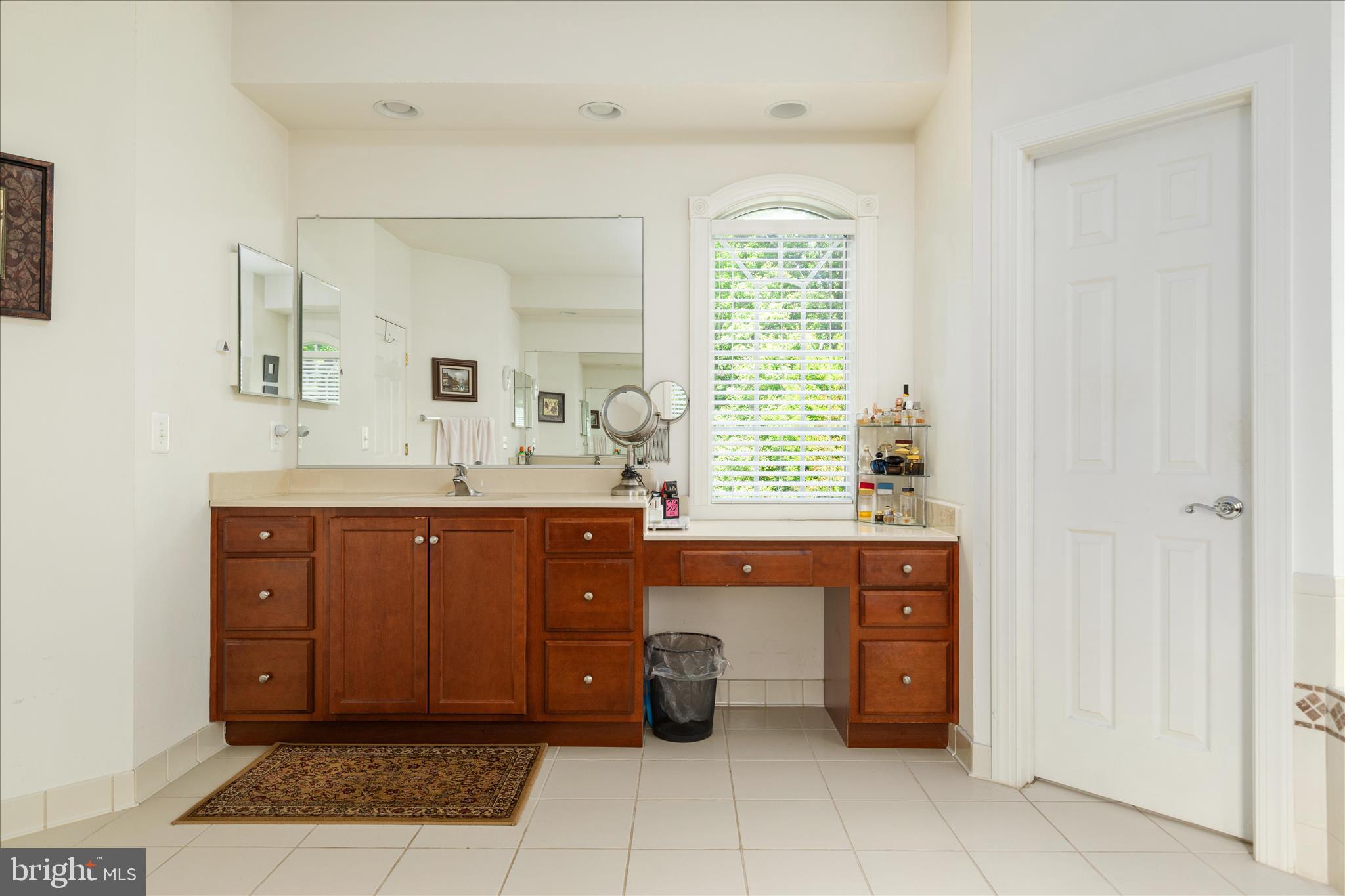 LAUREL OVERLOOK - Residential