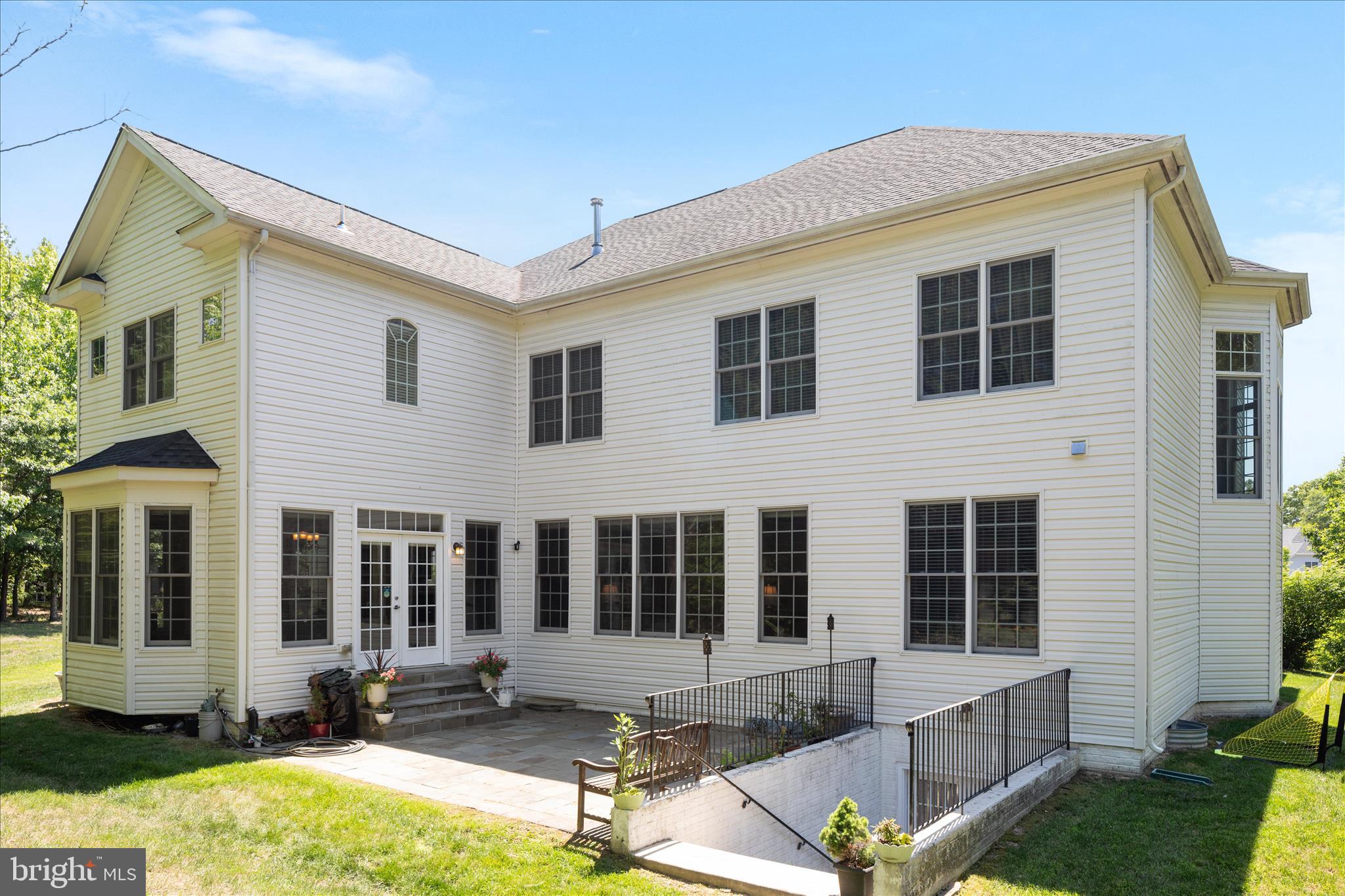 LAUREL OVERLOOK - Residential