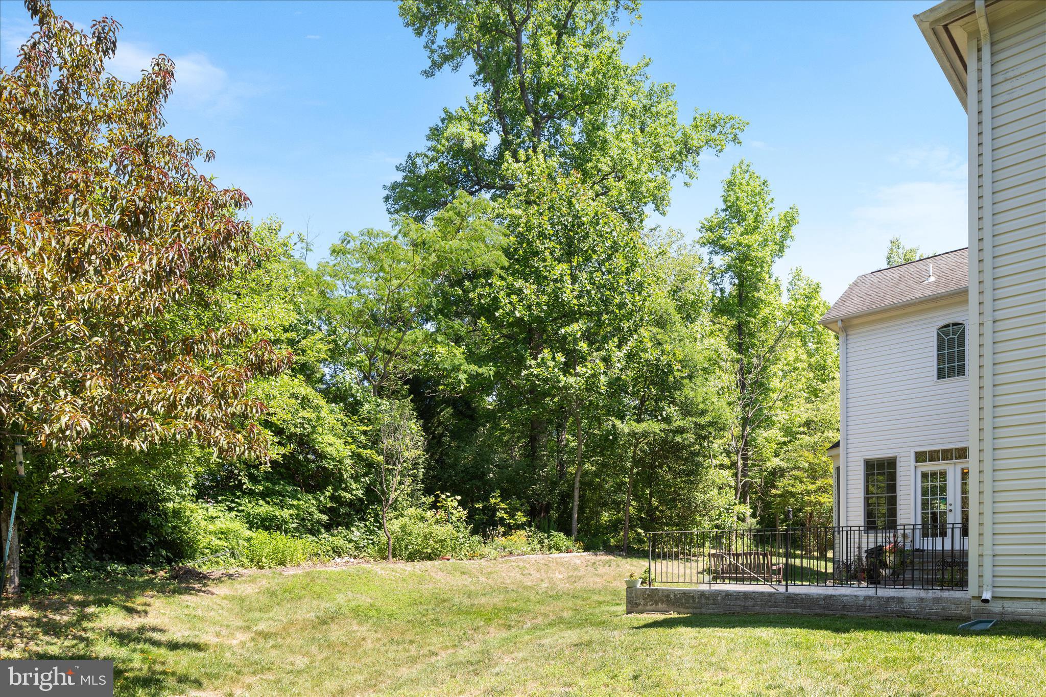 LAUREL OVERLOOK - Residential