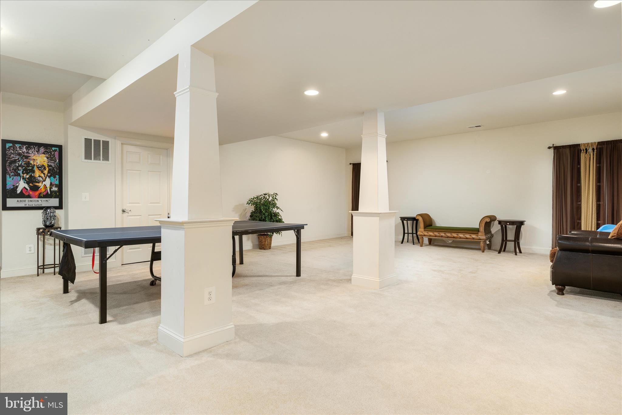LAUREL OVERLOOK - Residential