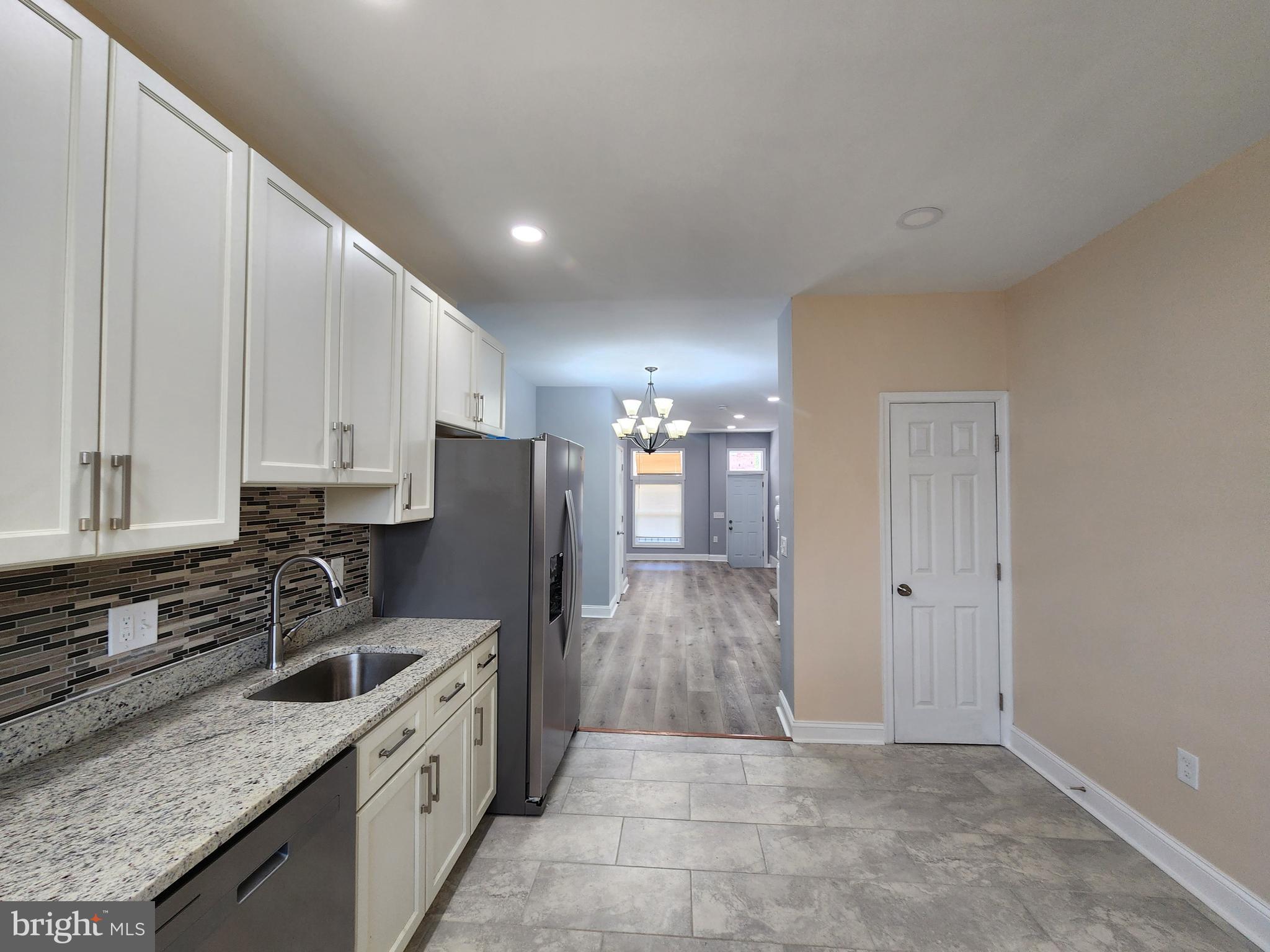 EAST SIDE - Residential
