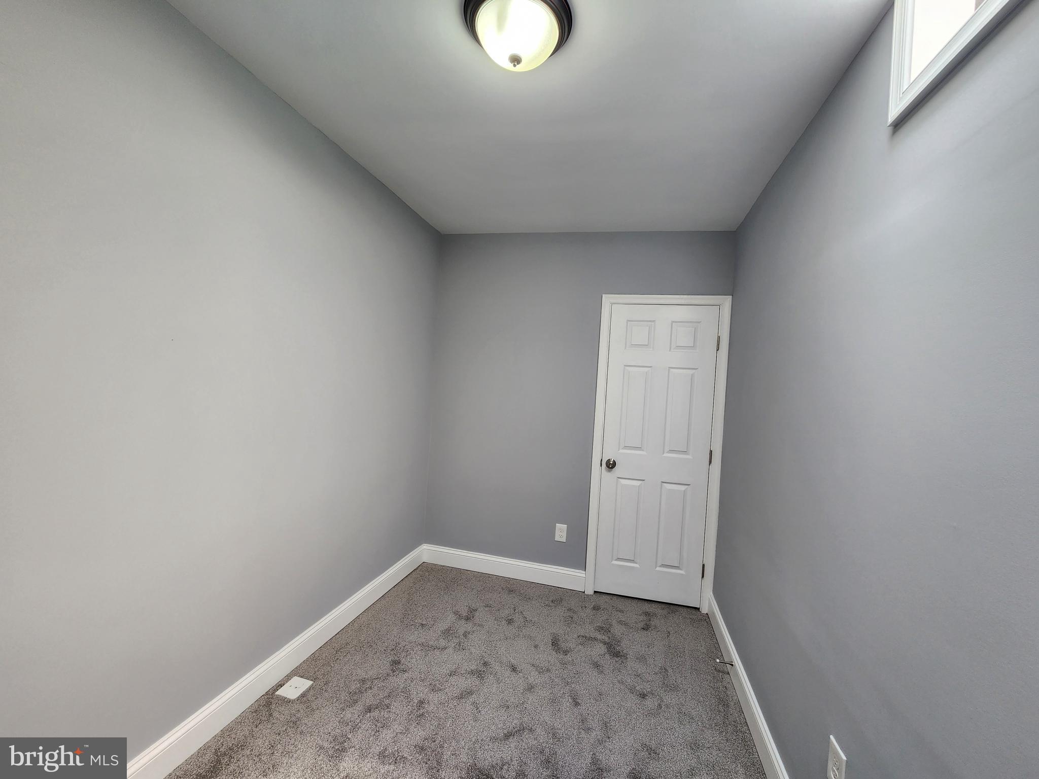 EAST SIDE - Residential