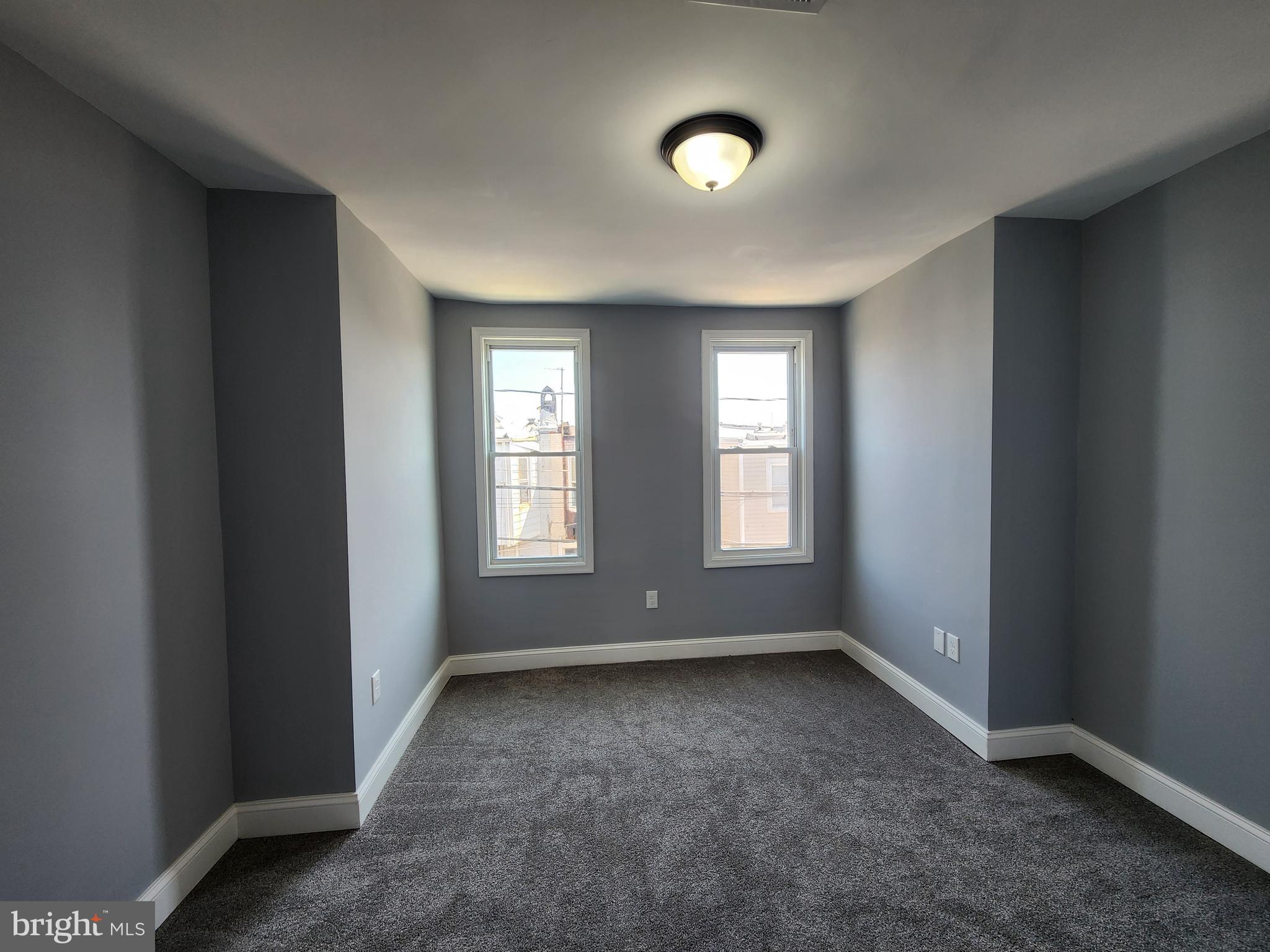 EAST SIDE - Residential