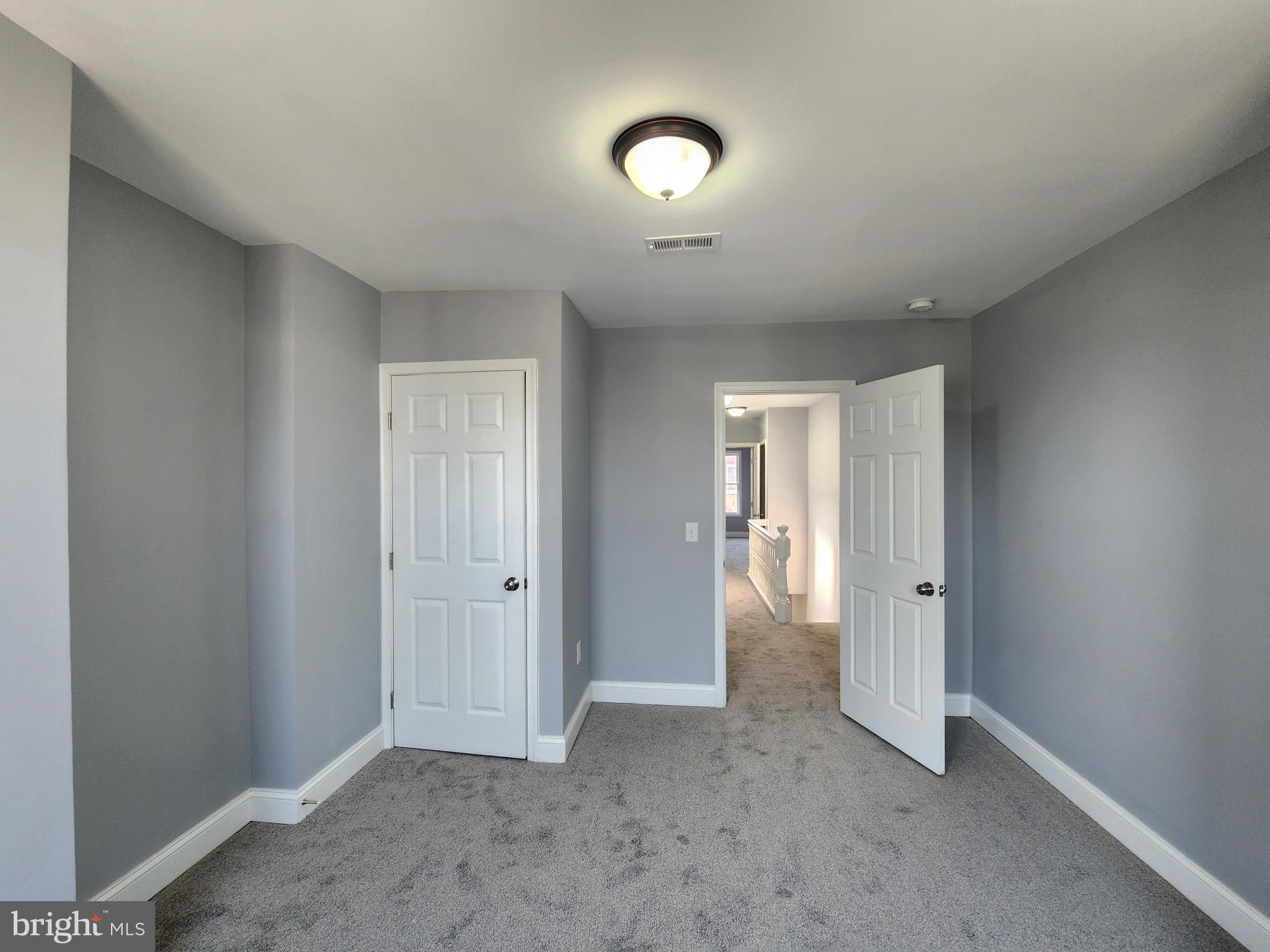 EAST SIDE - Residential