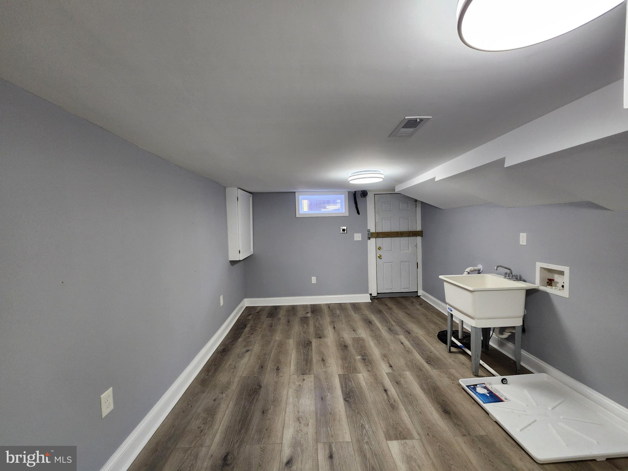 EAST SIDE - Residential
