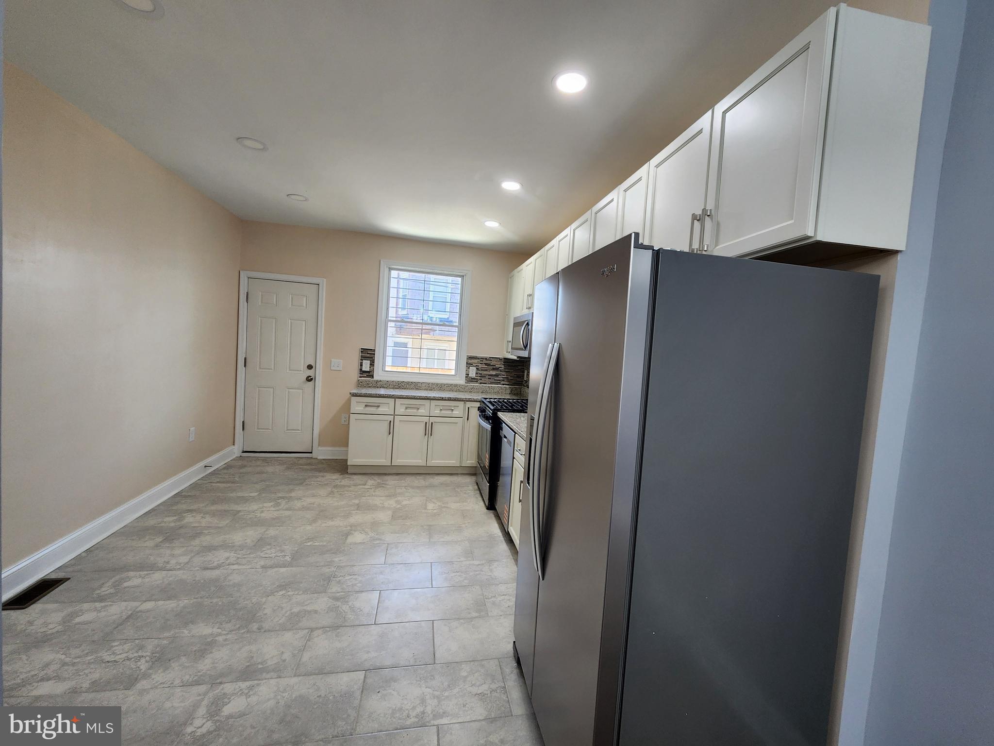 EAST SIDE - Residential
