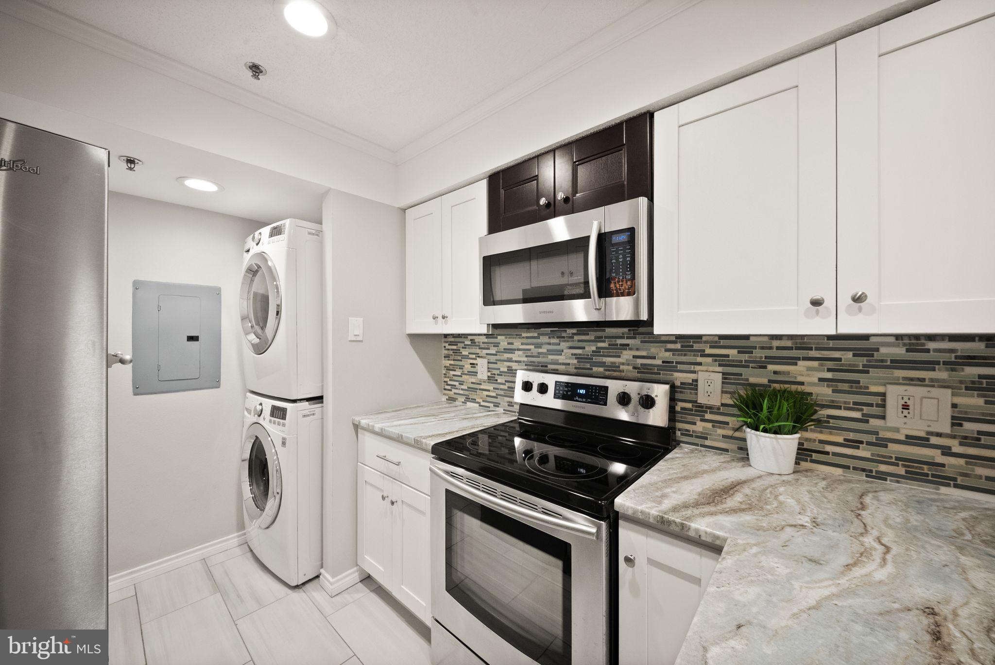 FOUNTAINS AT MCLEAN - Residential