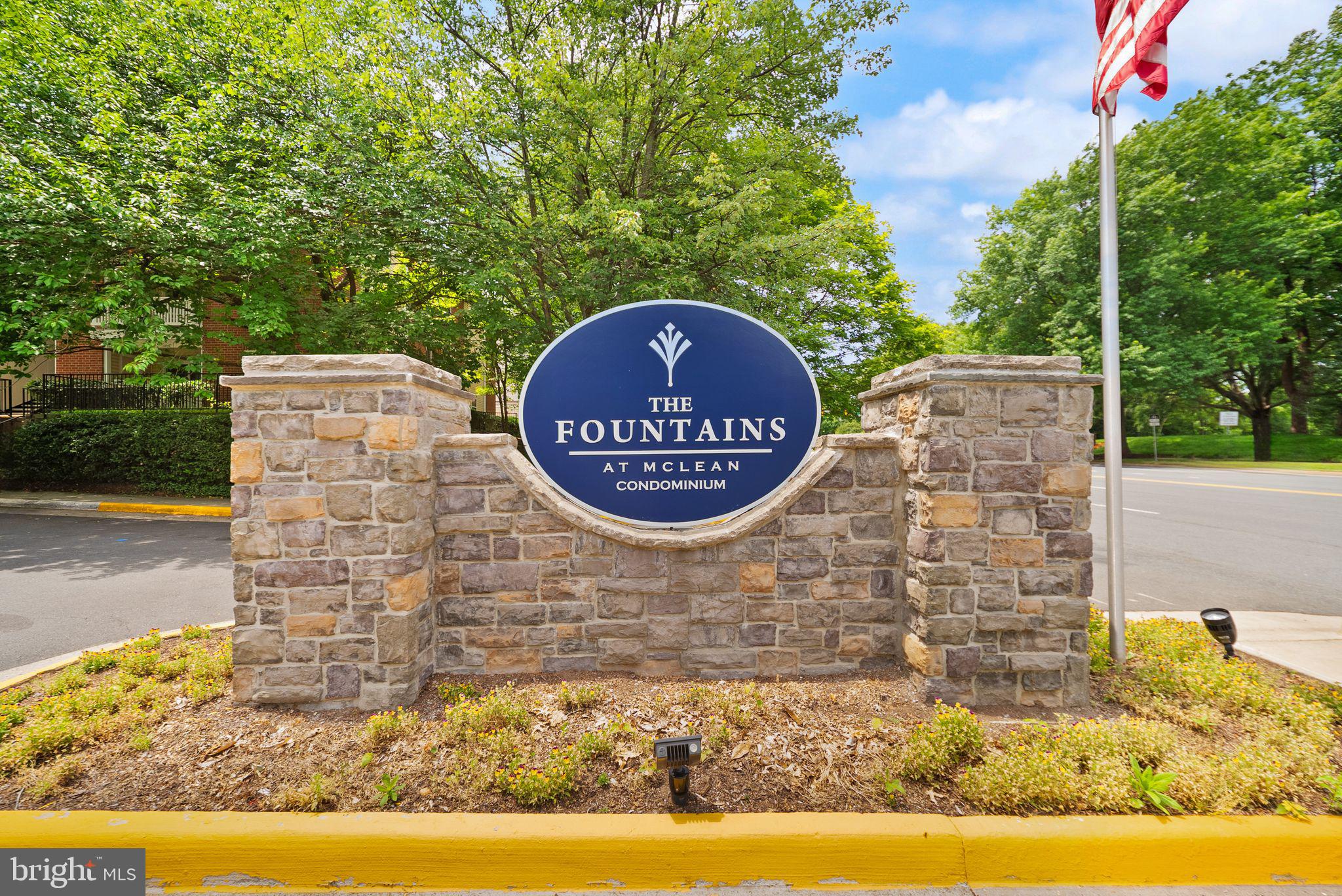 FOUNTAINS AT MCLEAN - Residential