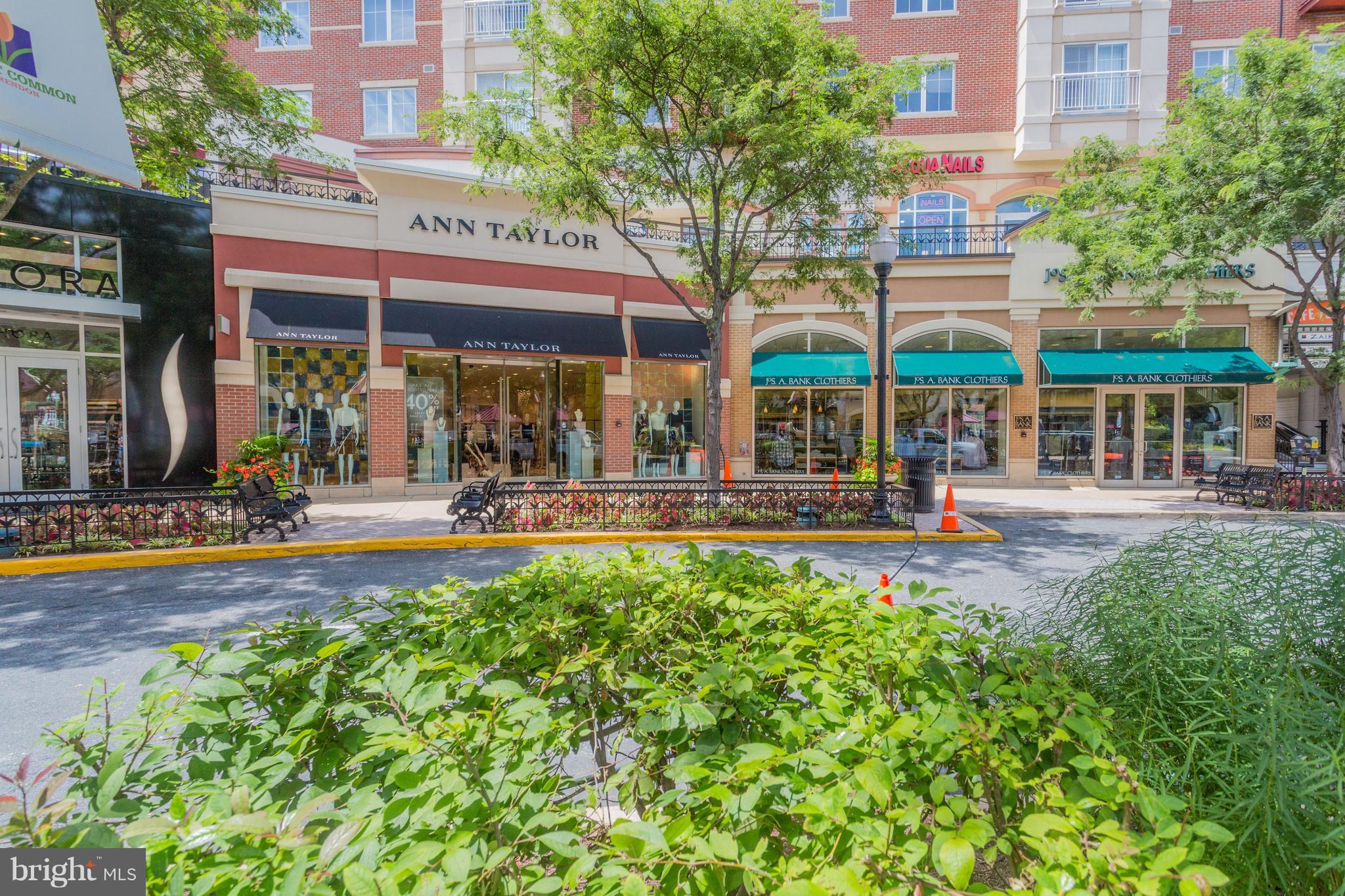 WESTMORELAND TERRACE - Residential Lease