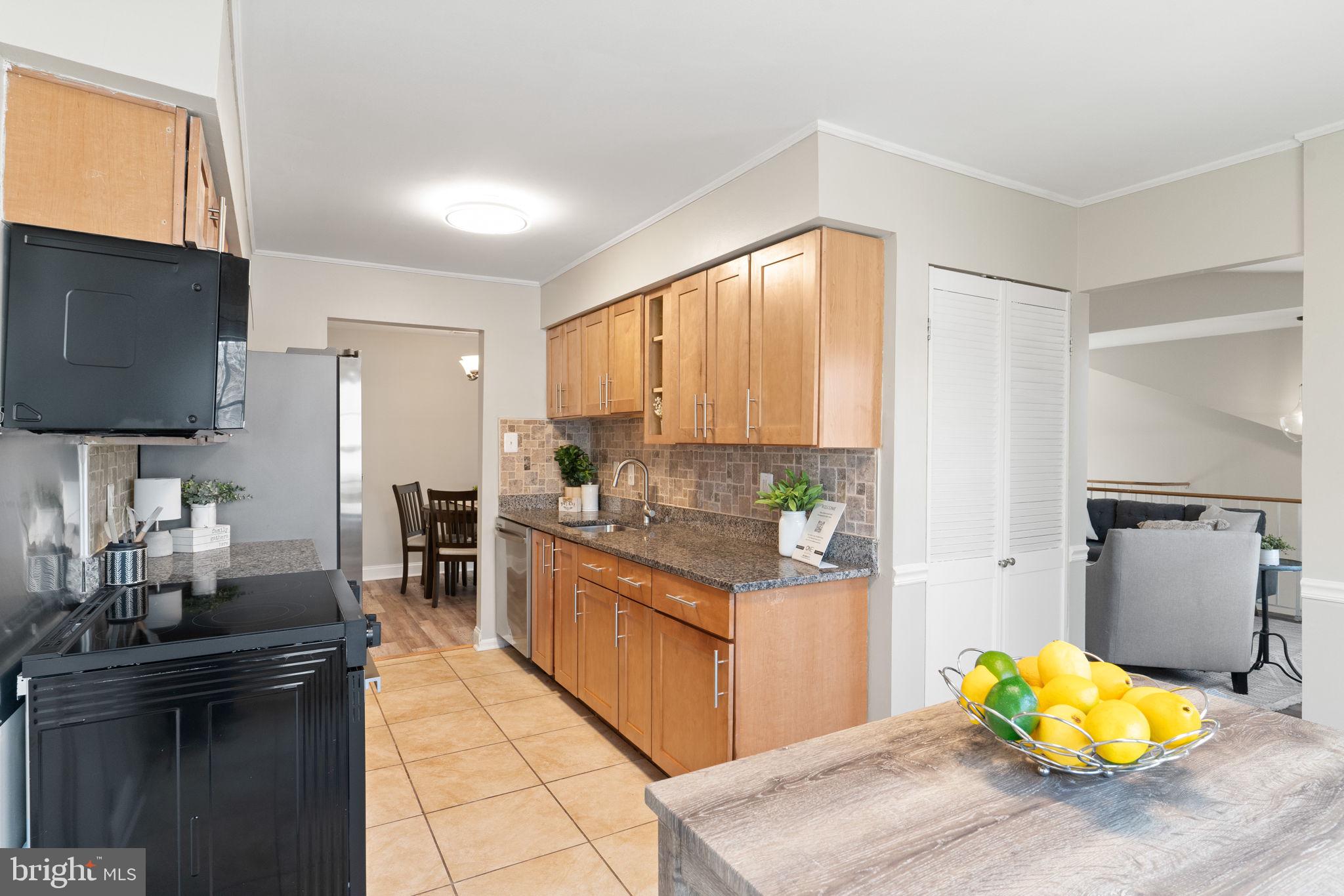 STONINGTON - Residential
