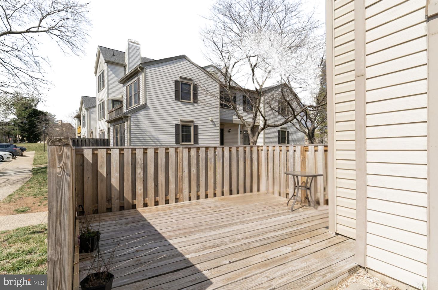 STONINGTON - Residential