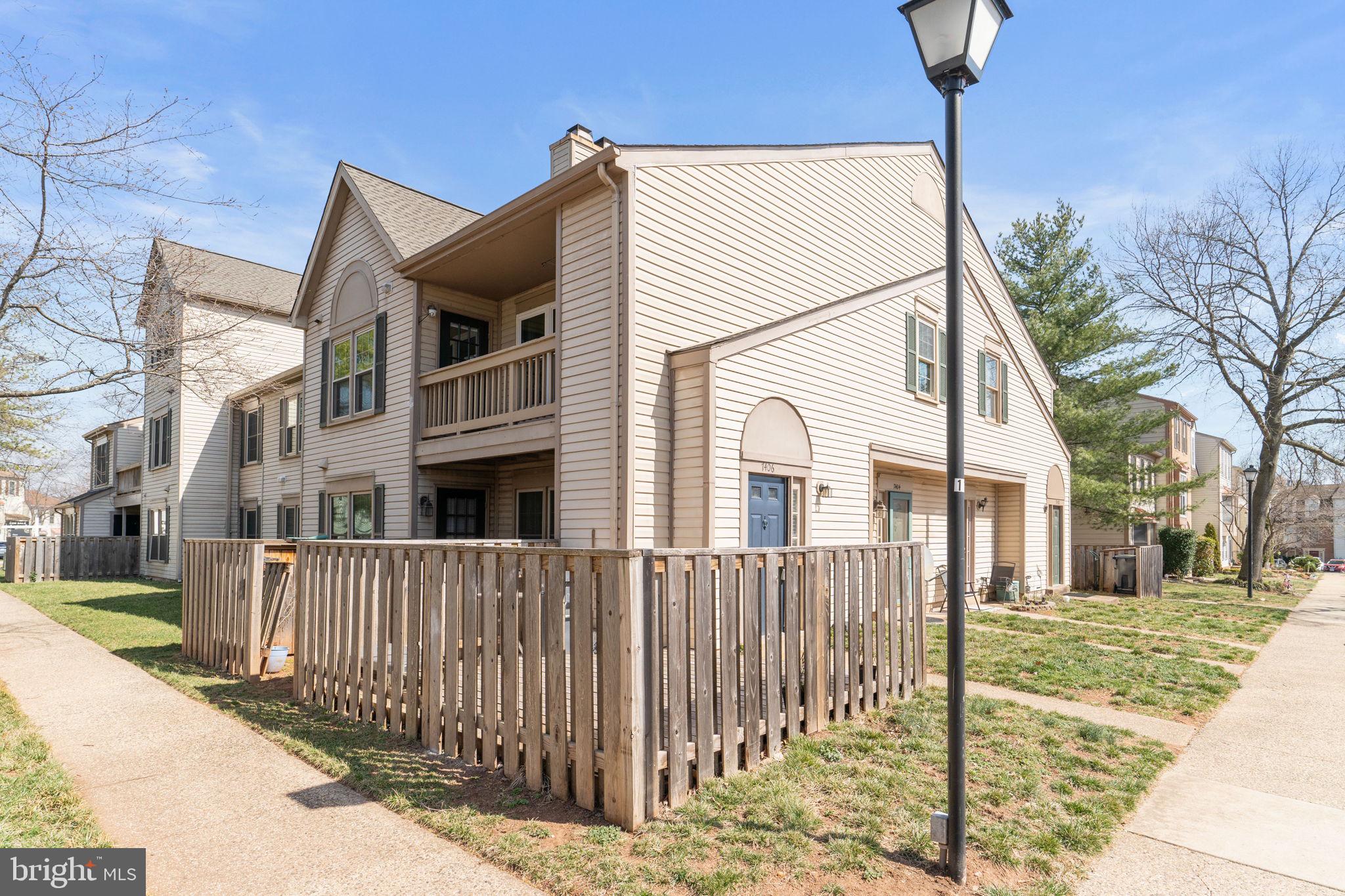 STONINGTON - Residential