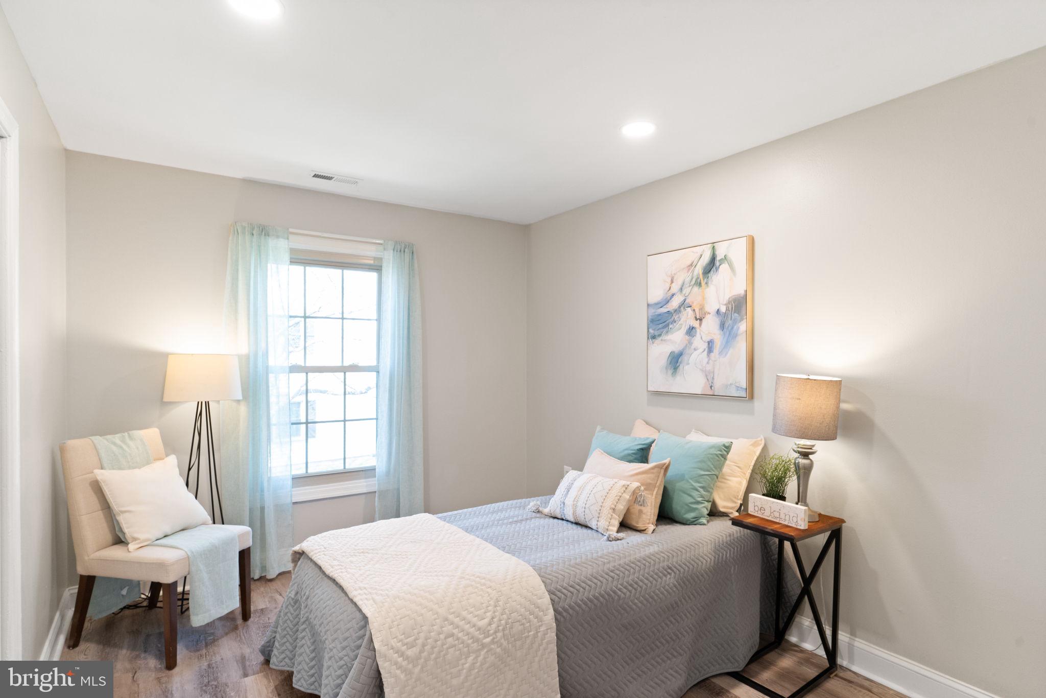 STONINGTON - Residential
