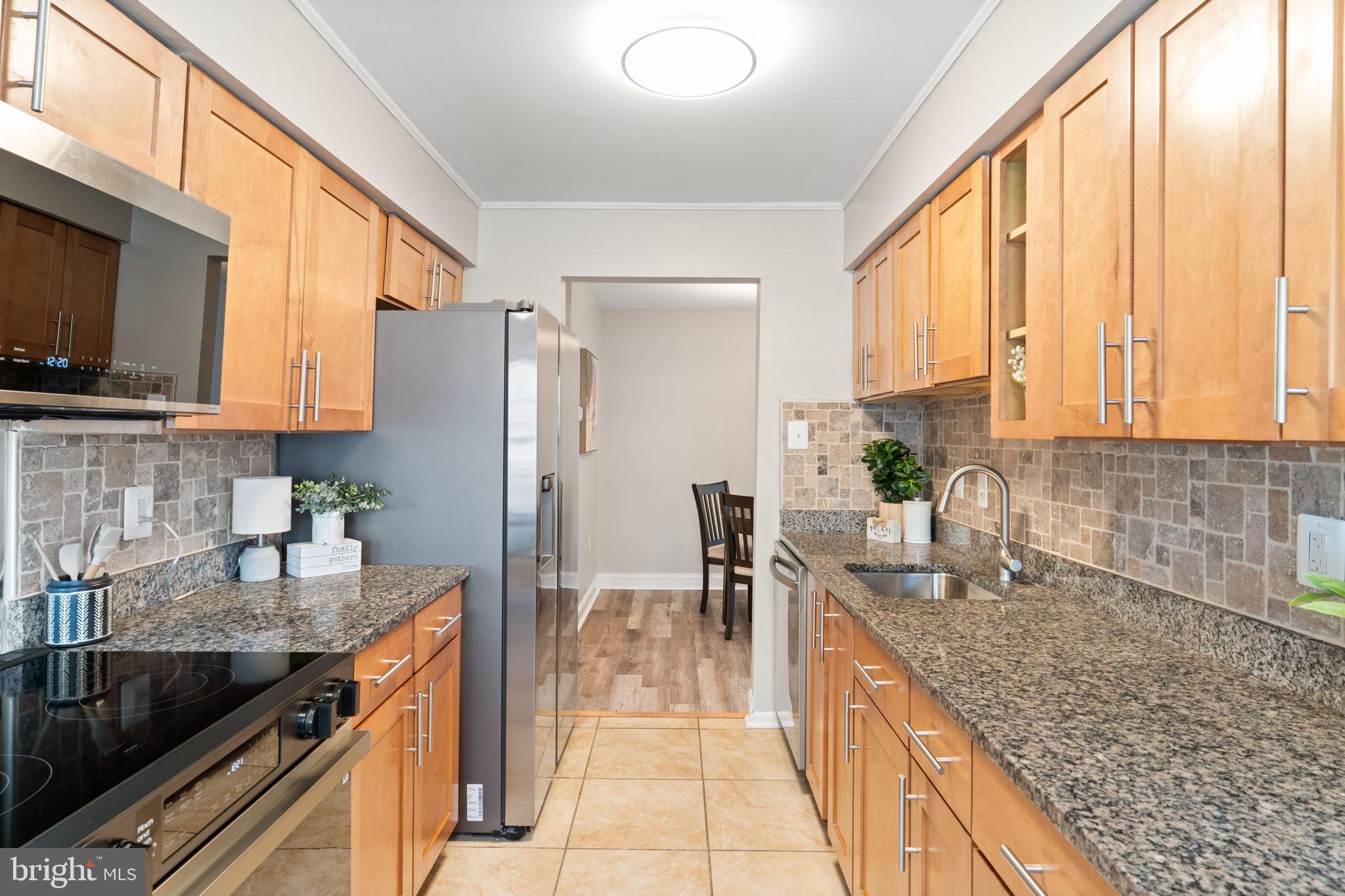 STONINGTON - Residential
