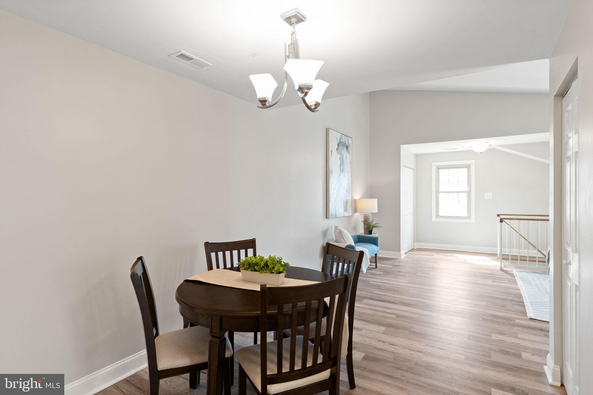 STONINGTON - Residential