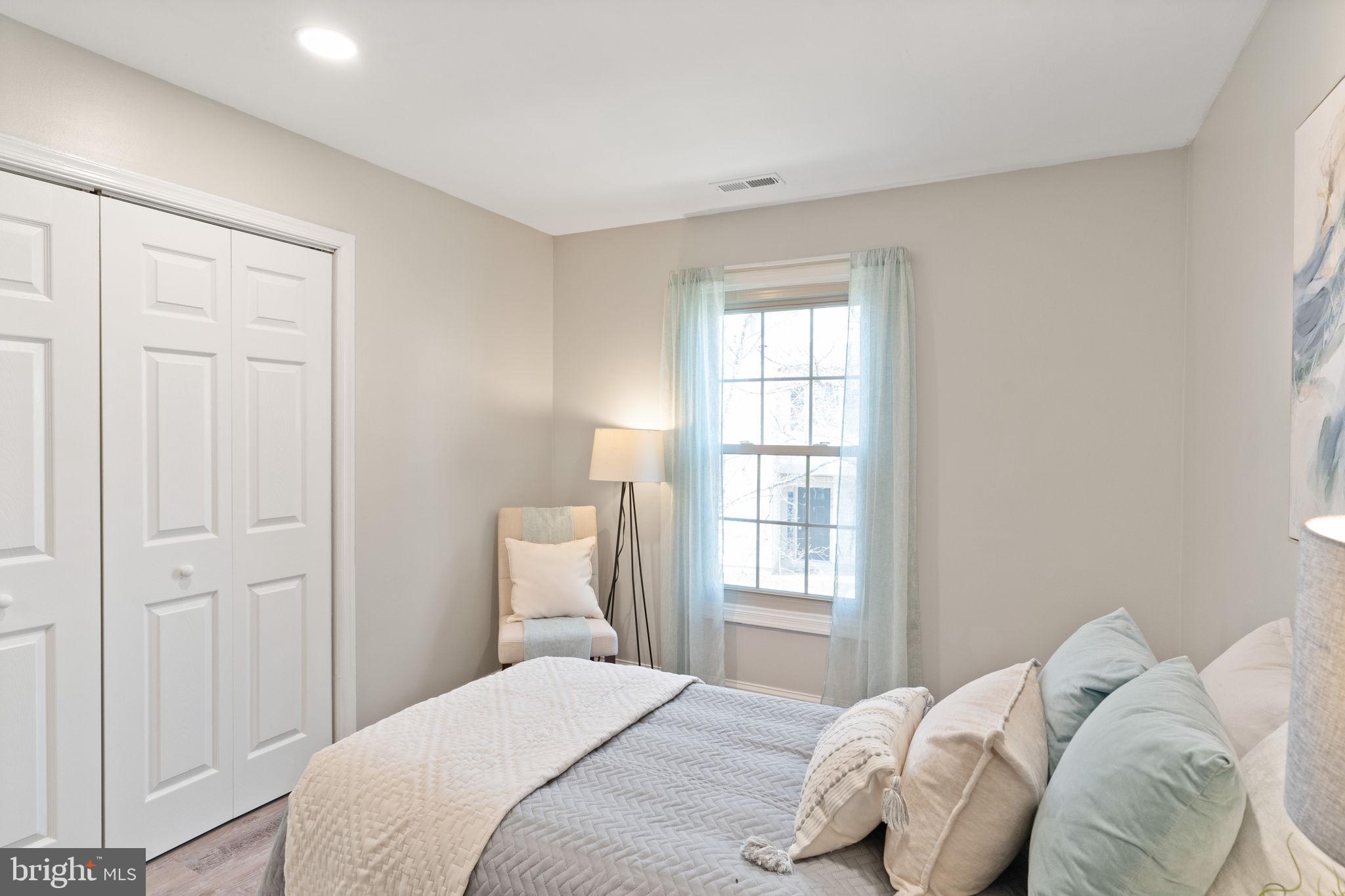 STONINGTON - Residential
