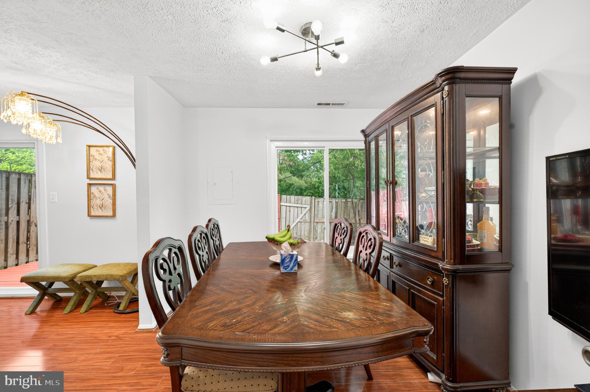 CRESTVIEW - Residential