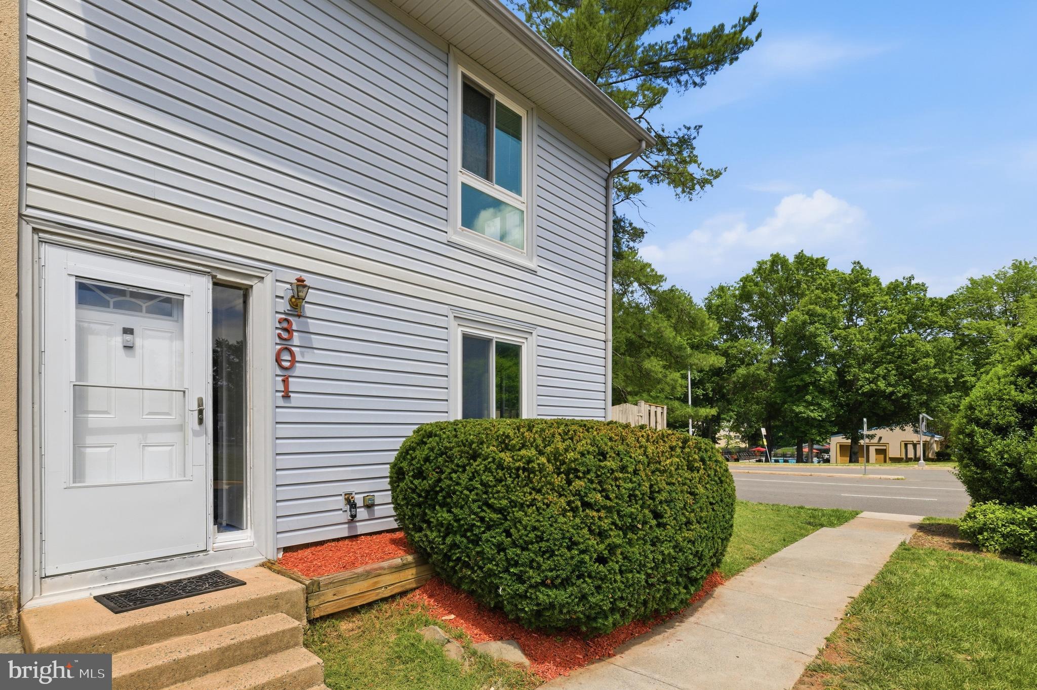 CRESTVIEW - Residential