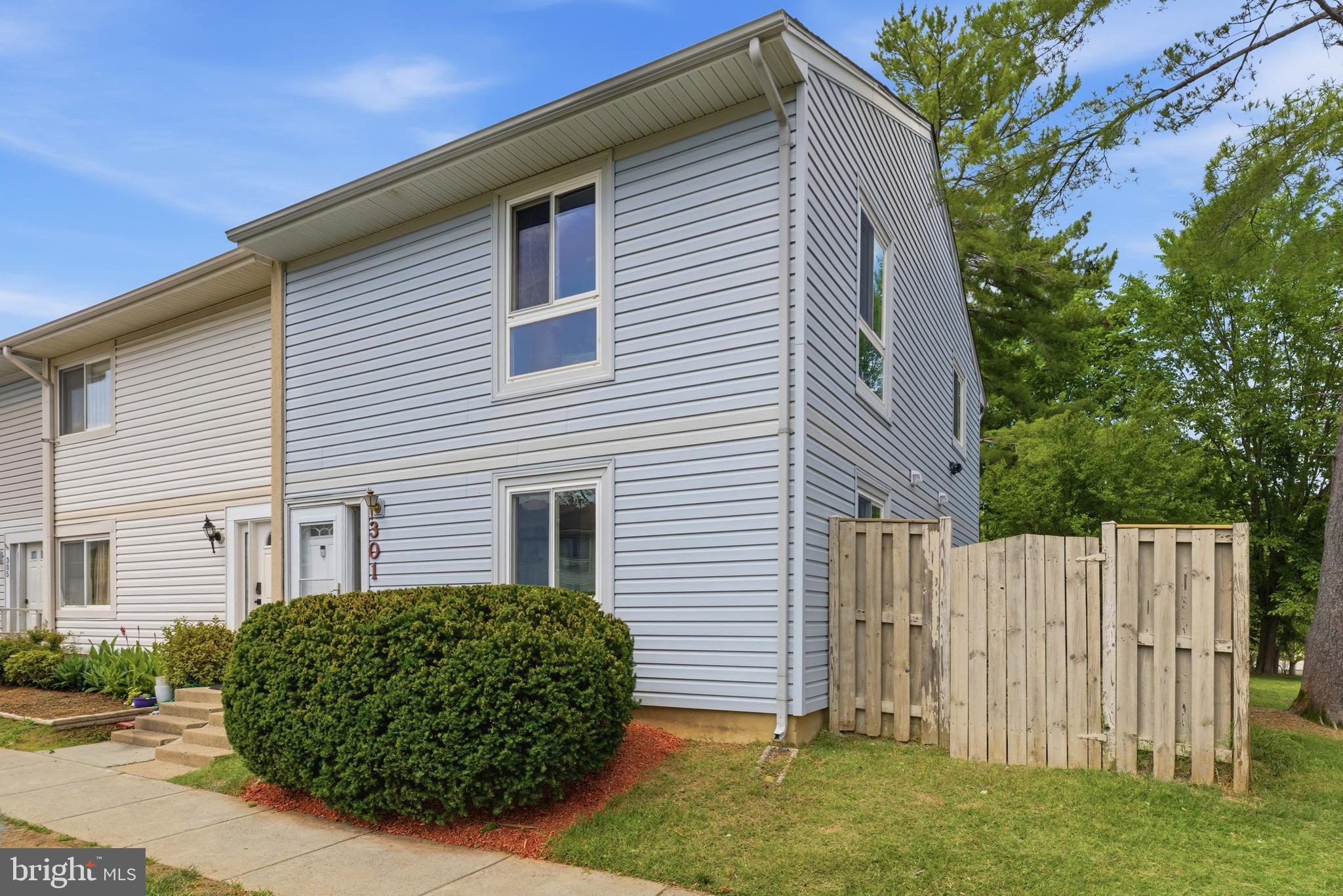 CRESTVIEW - Residential