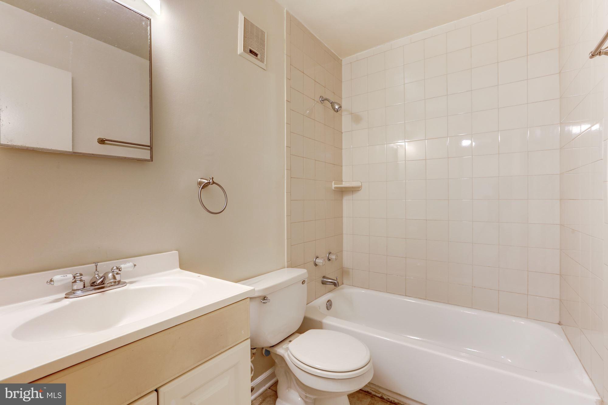 ESPRIT - Residential Lease