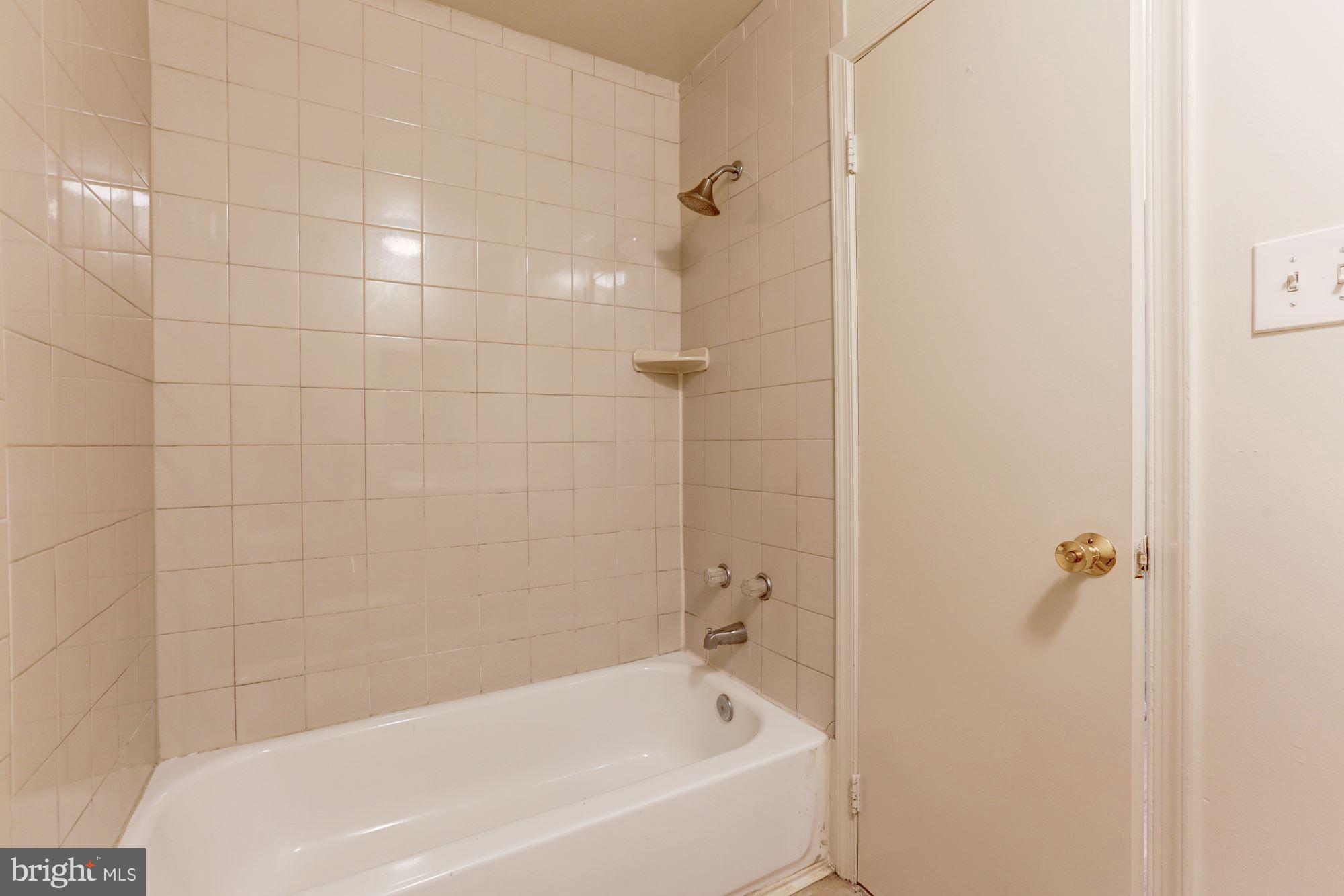 ESPRIT - Residential Lease
