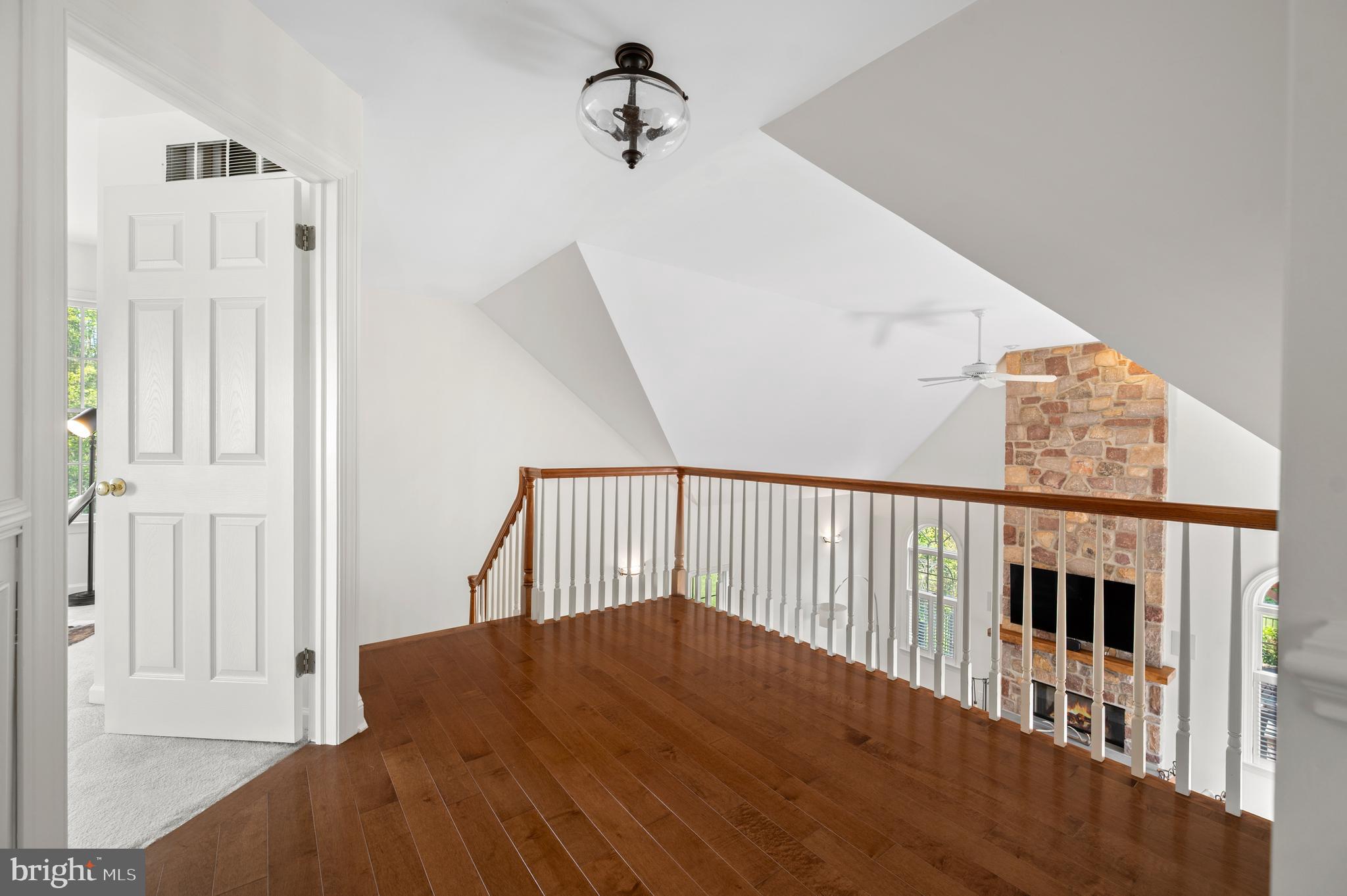 APRIL HILL - Residential