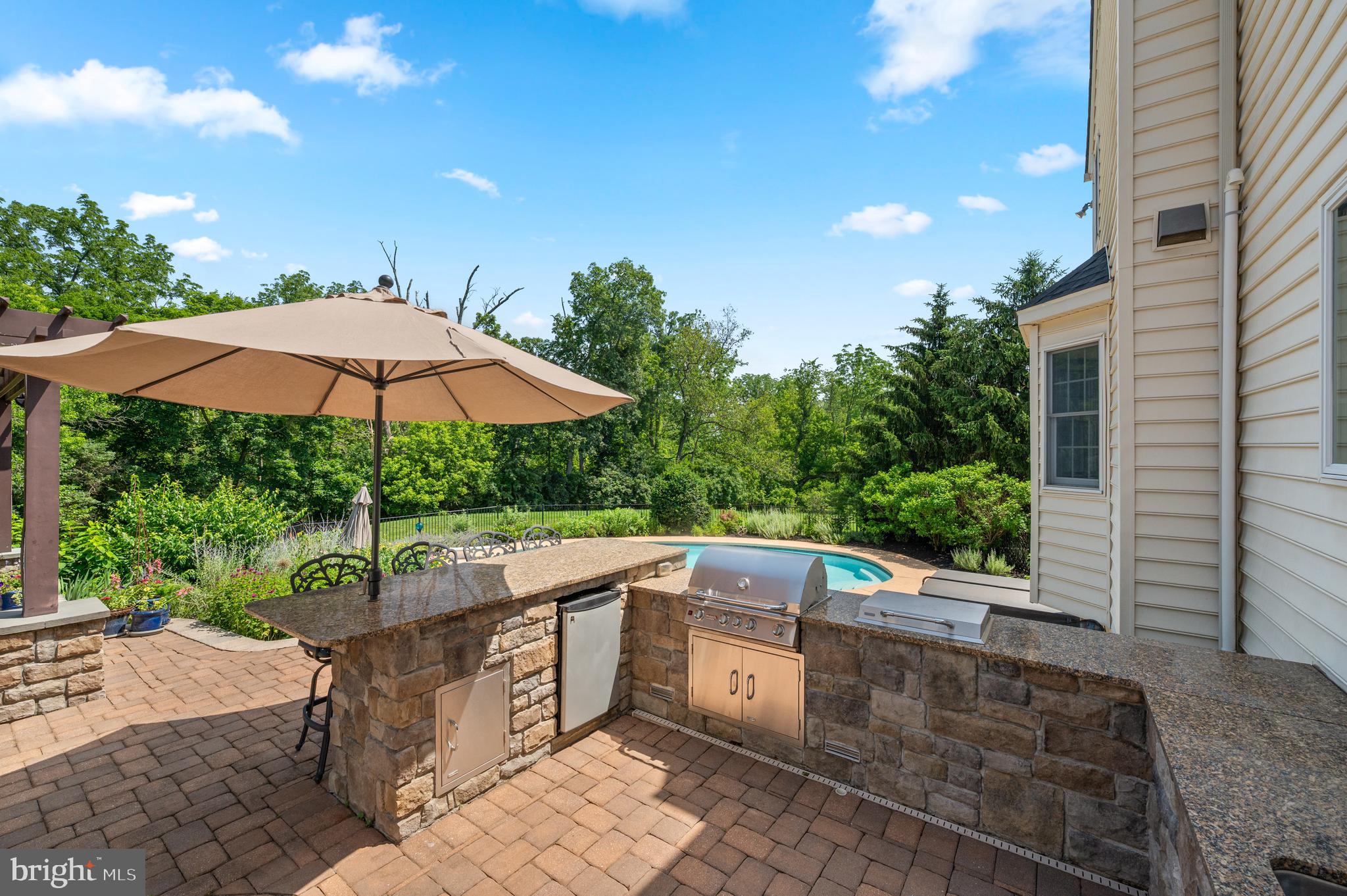 APRIL HILL - Residential