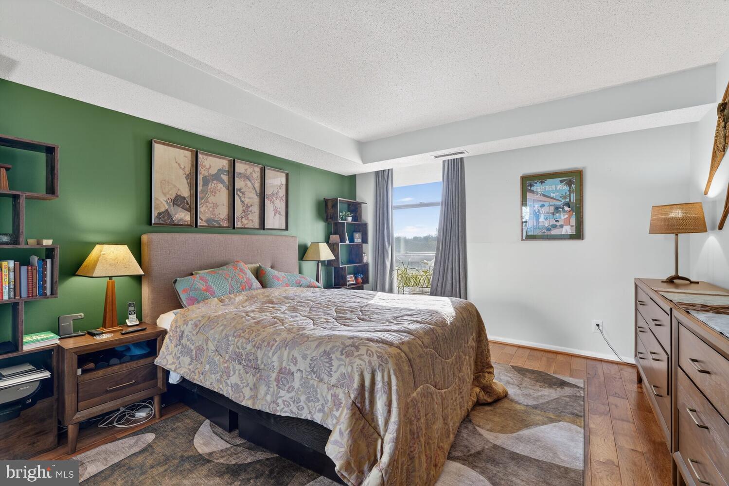BARKLEY CONDO - Residential