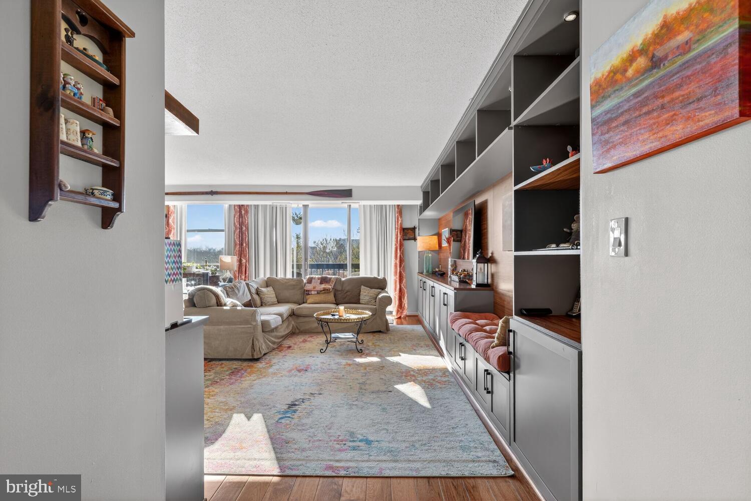 BARKLEY CONDO - Residential