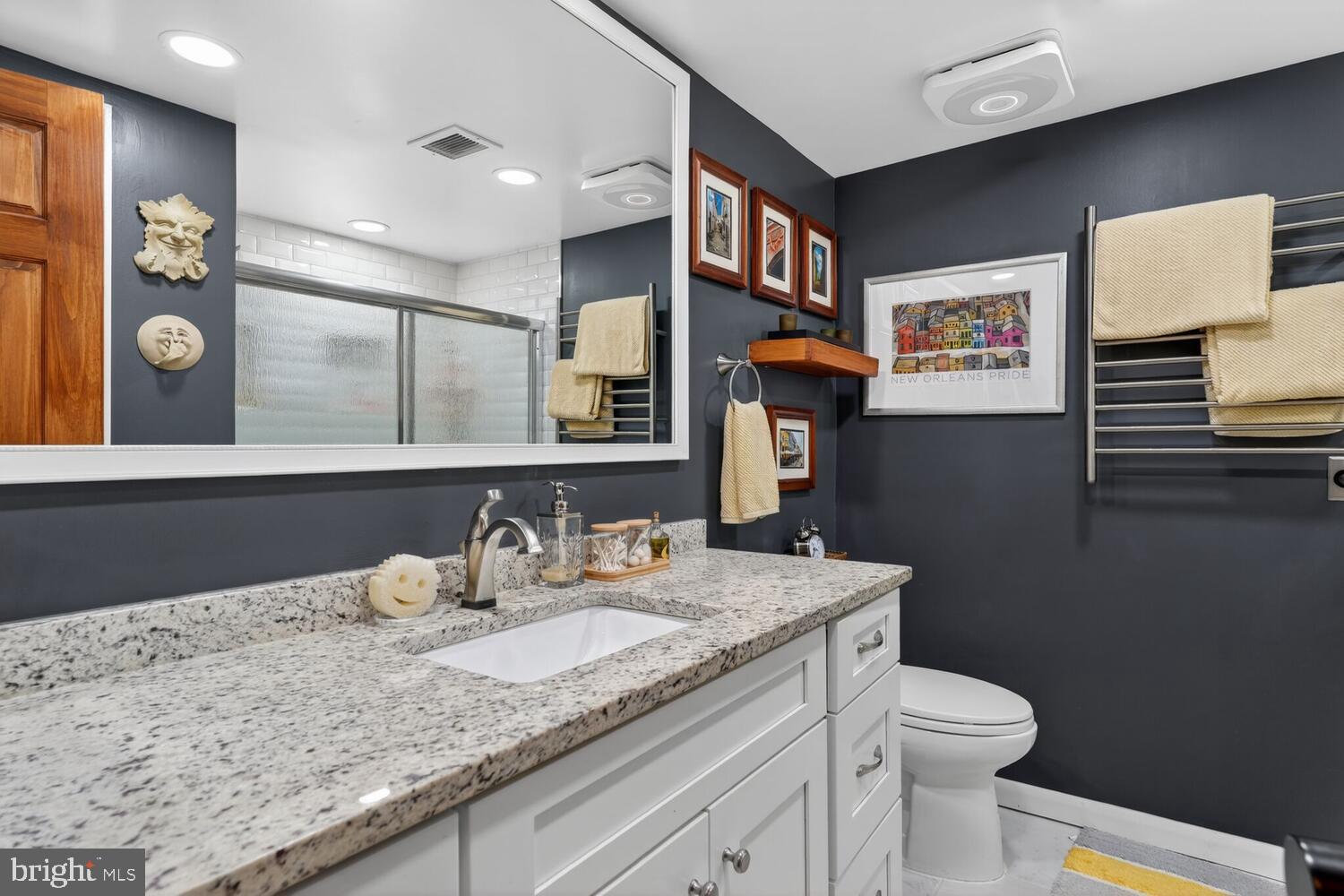 BARKLEY CONDO - Residential