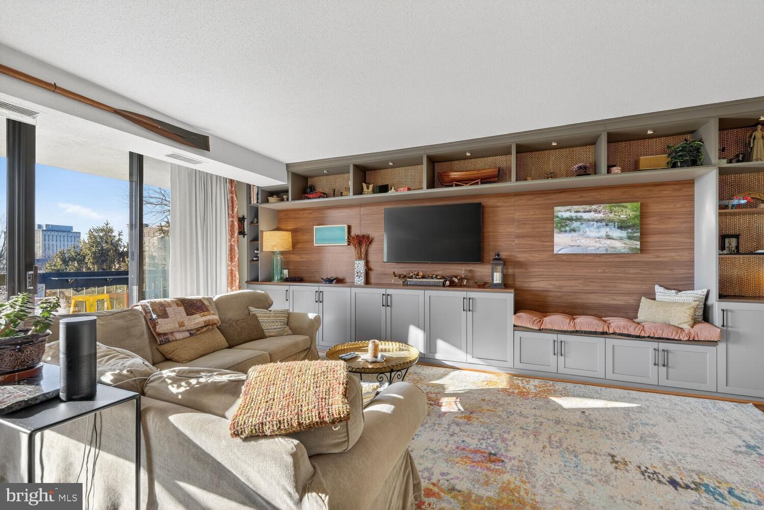 BARKLEY CONDO - Residential