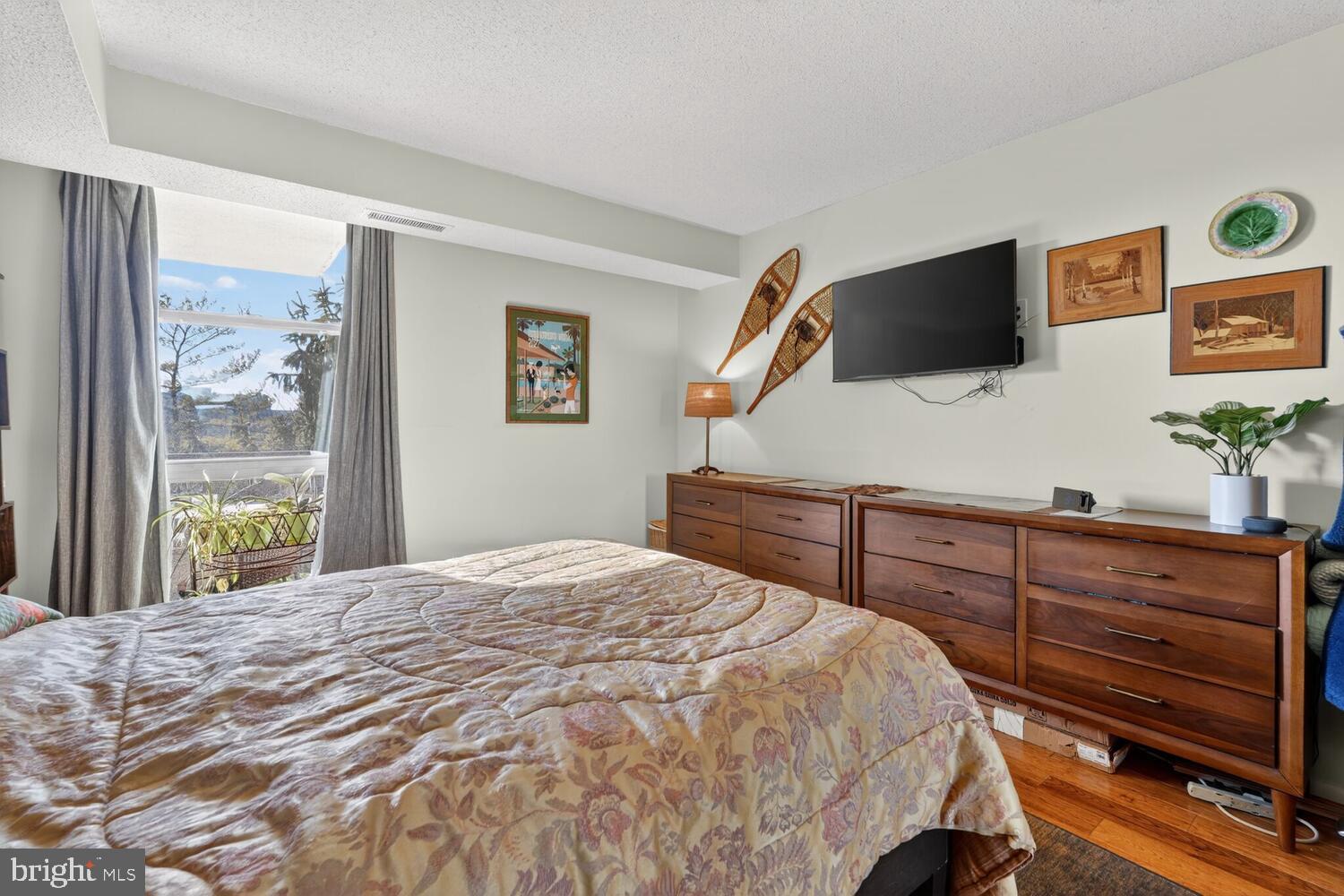 BARKLEY CONDO - Residential