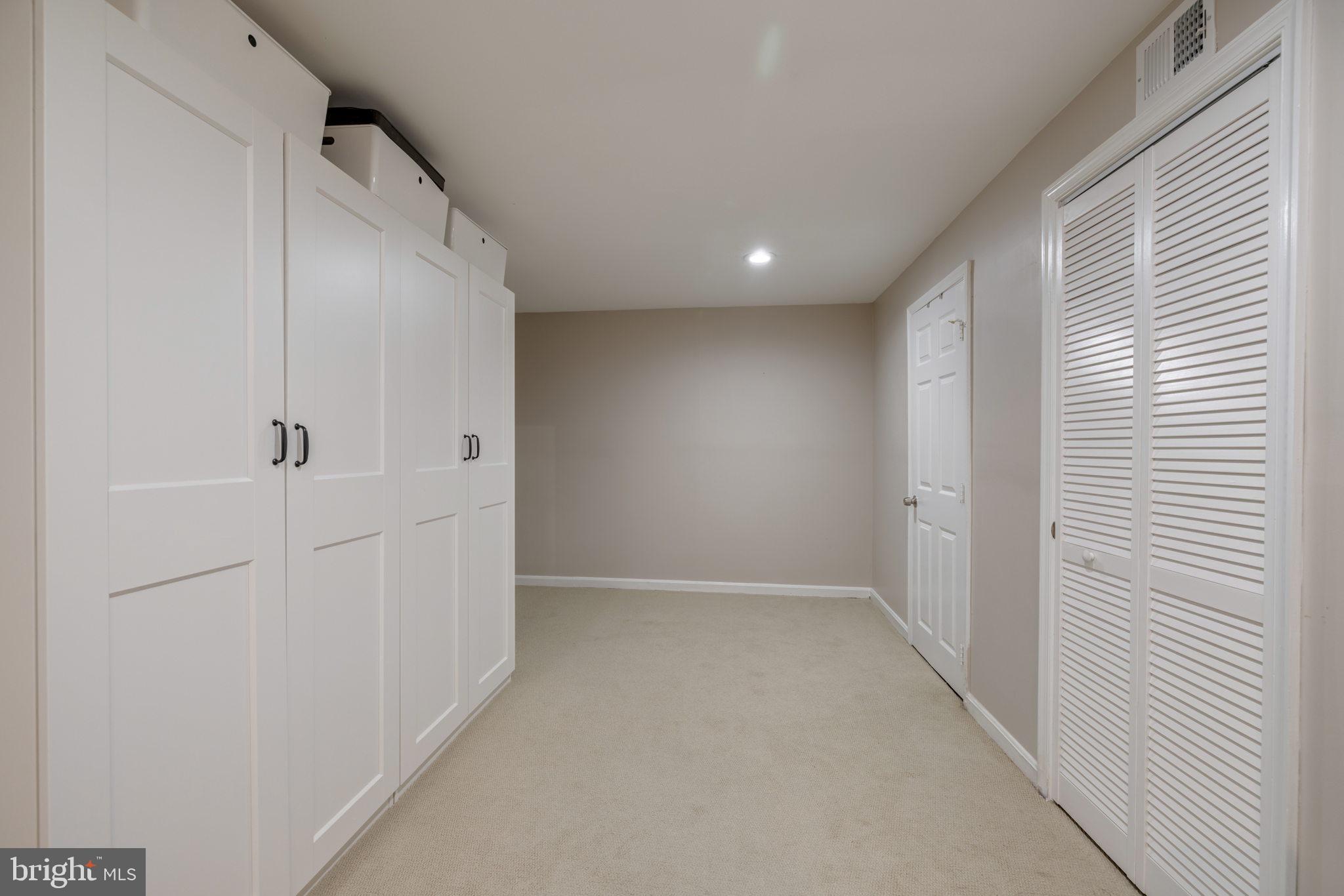 LANDSDOWNE - Residential