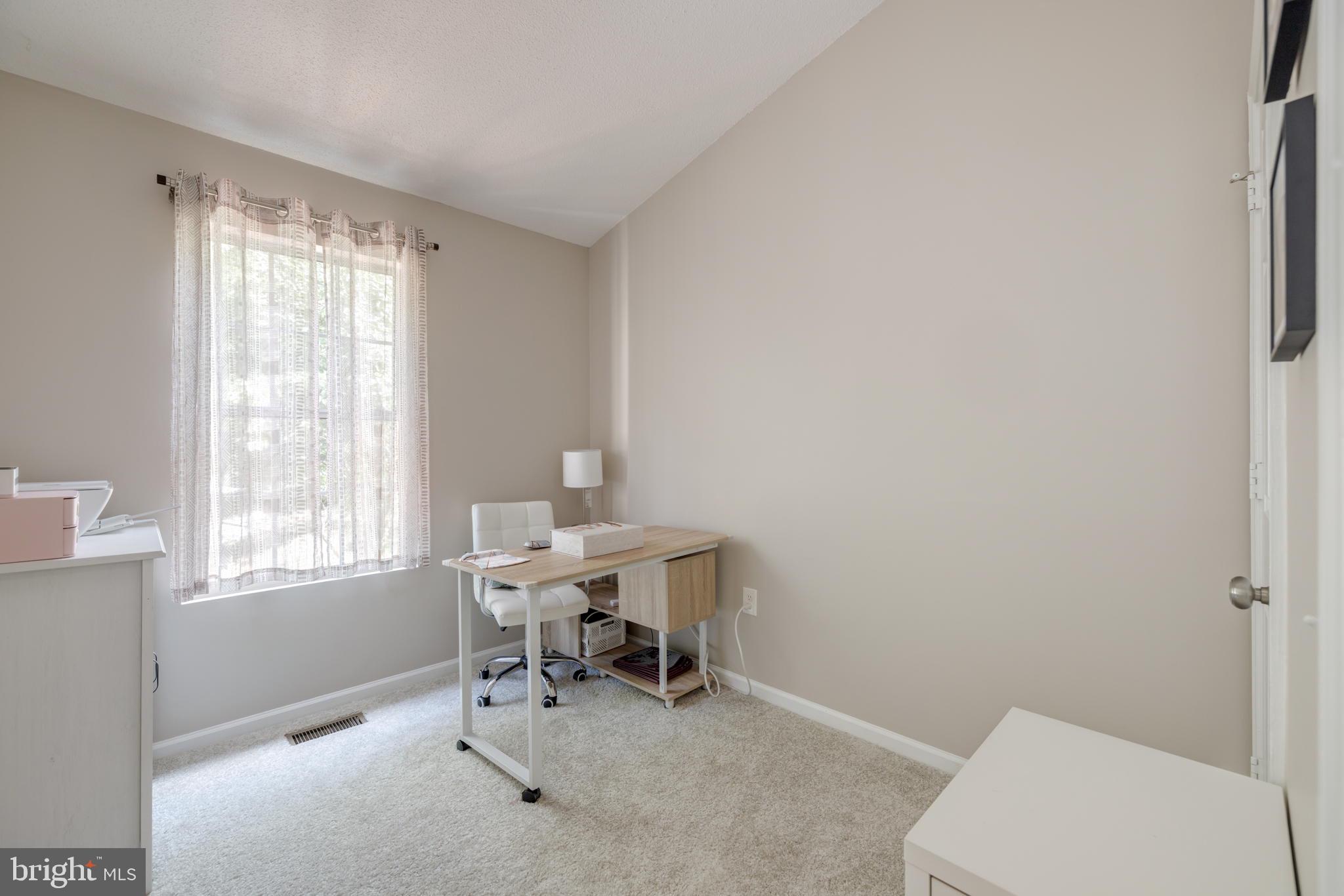LANDSDOWNE - Residential