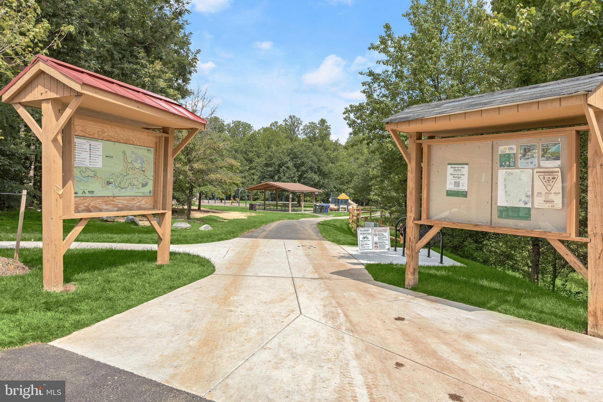 SILVER SPRING CNTRY CLUB - Residential