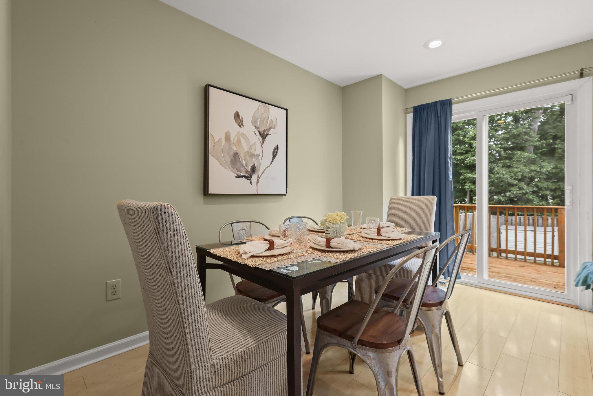 SILVER SPRING CNTRY CLUB - Residential