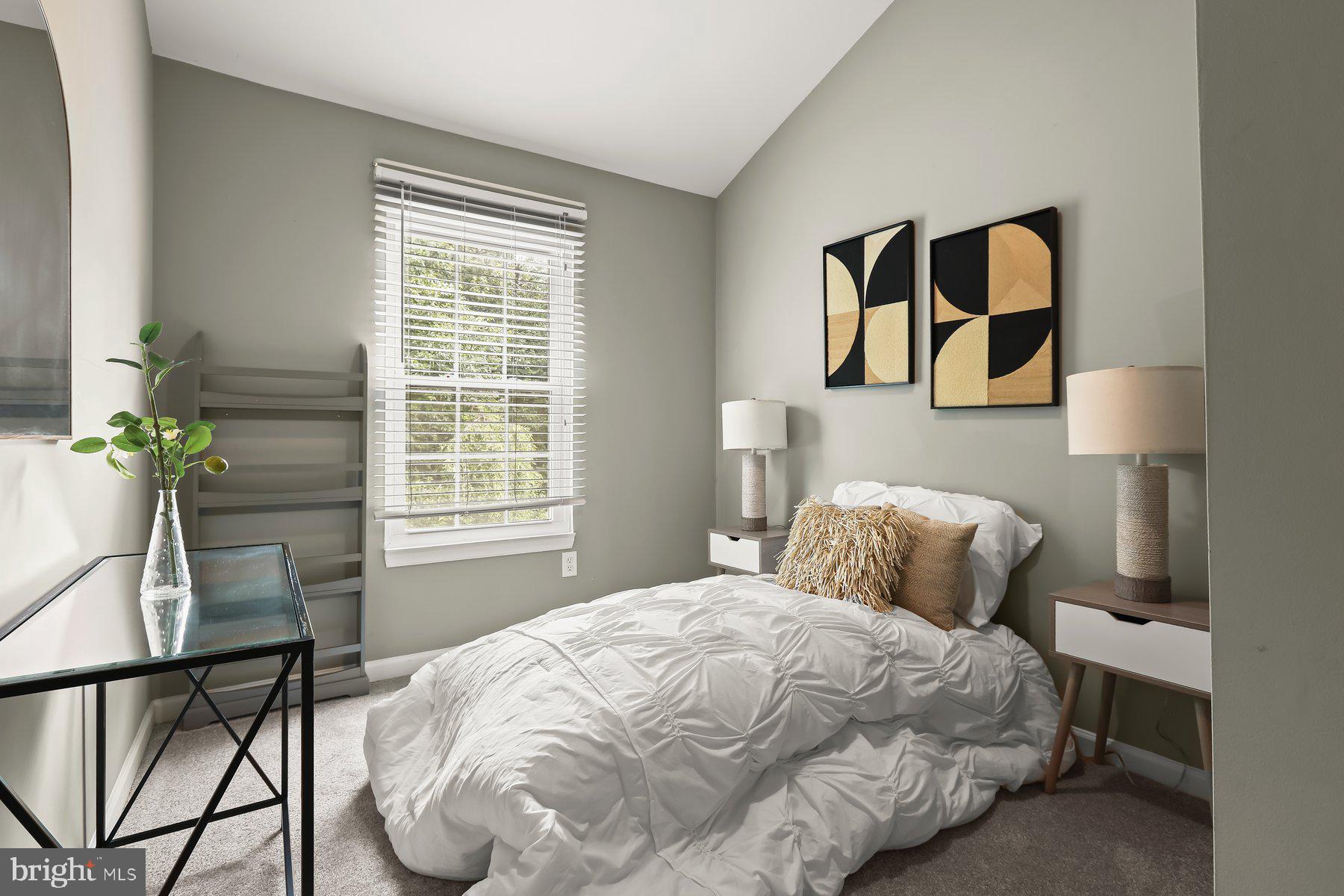 SILVER SPRING CNTRY CLUB - Residential