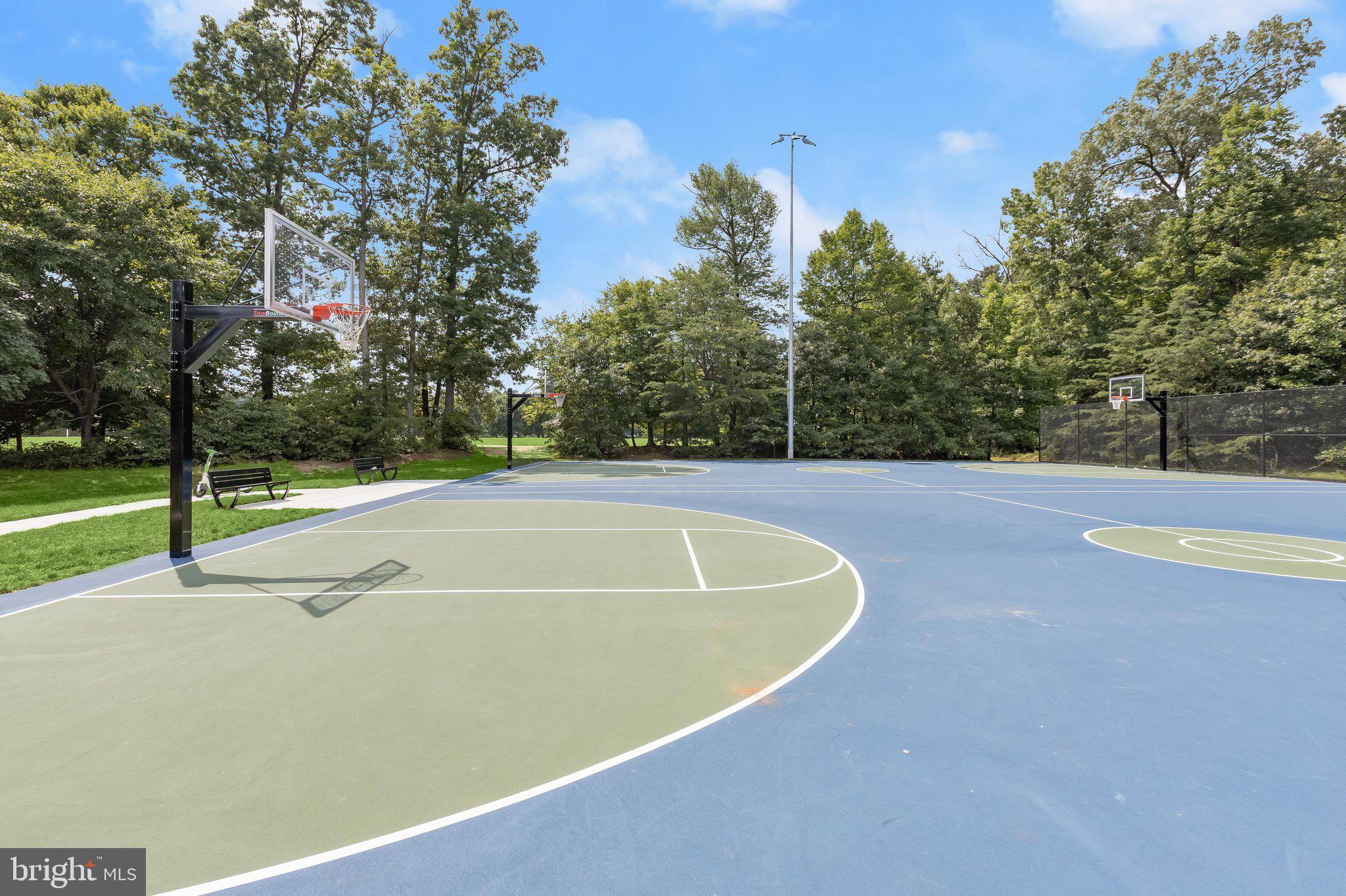 SILVER SPRING CNTRY CLUB - Residential