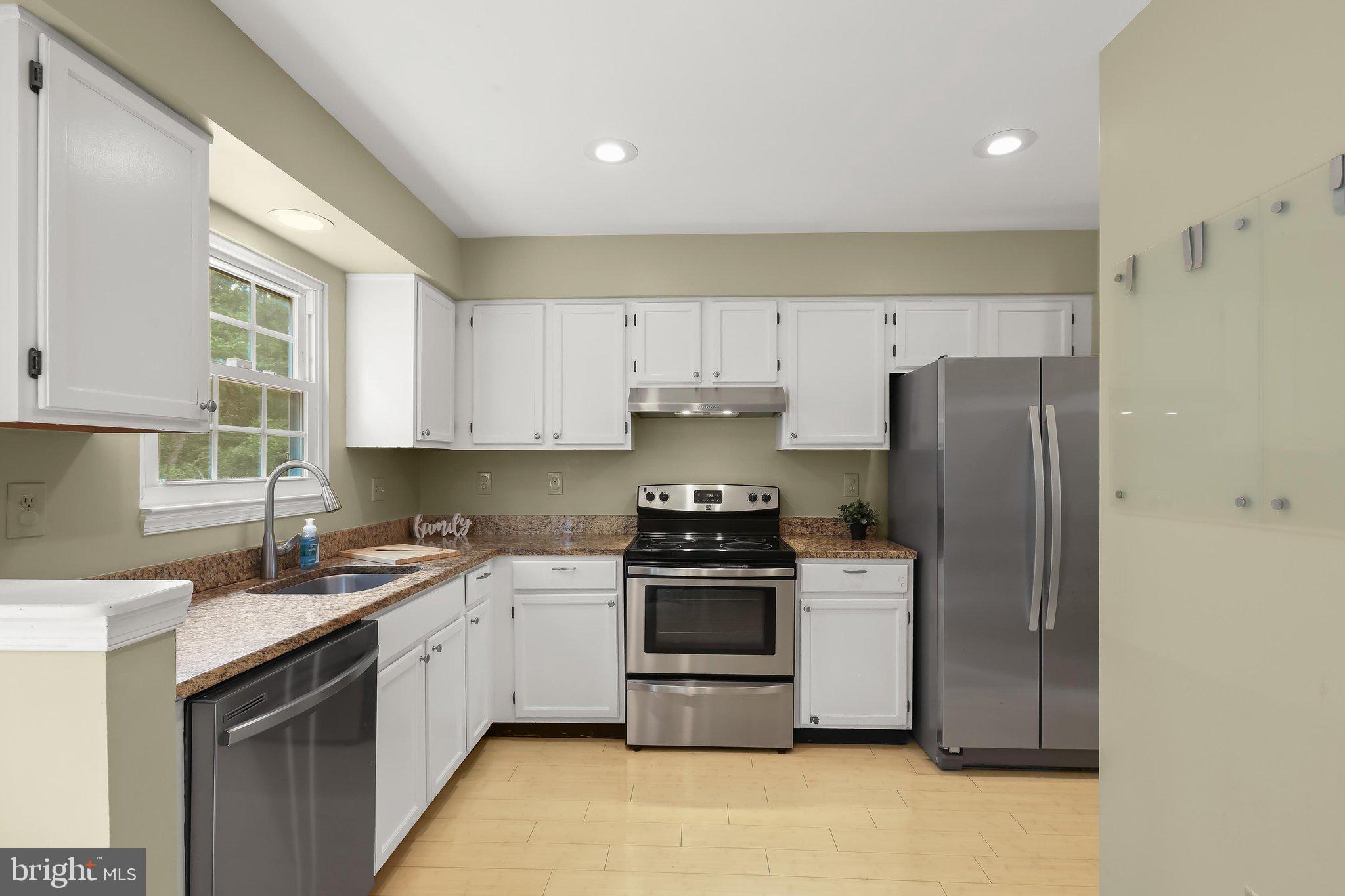 SILVER SPRING CNTRY CLUB - Residential
