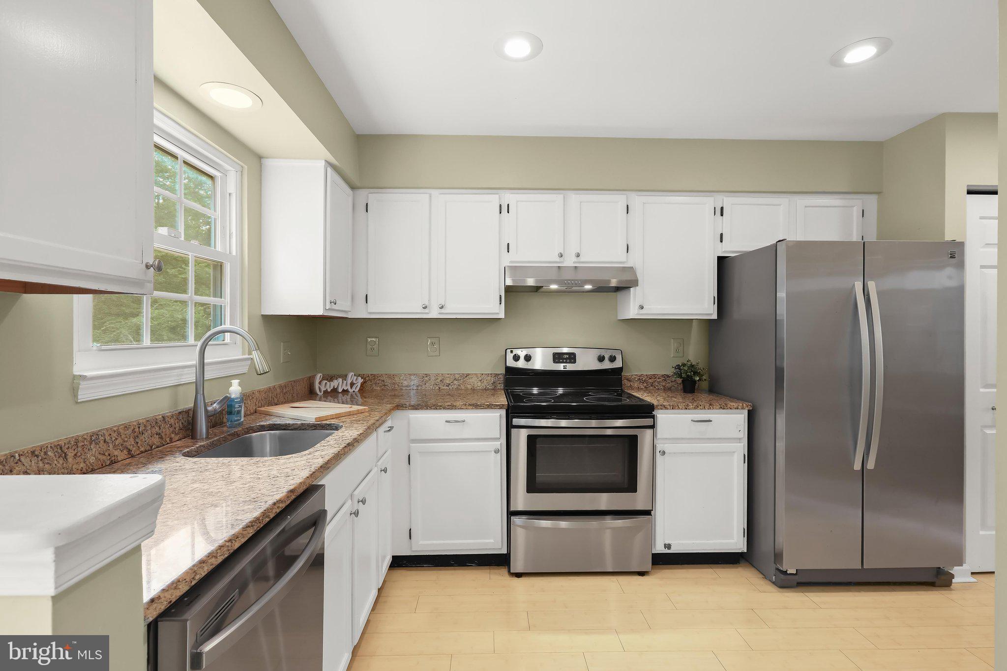 SILVER SPRING CNTRY CLUB - Residential