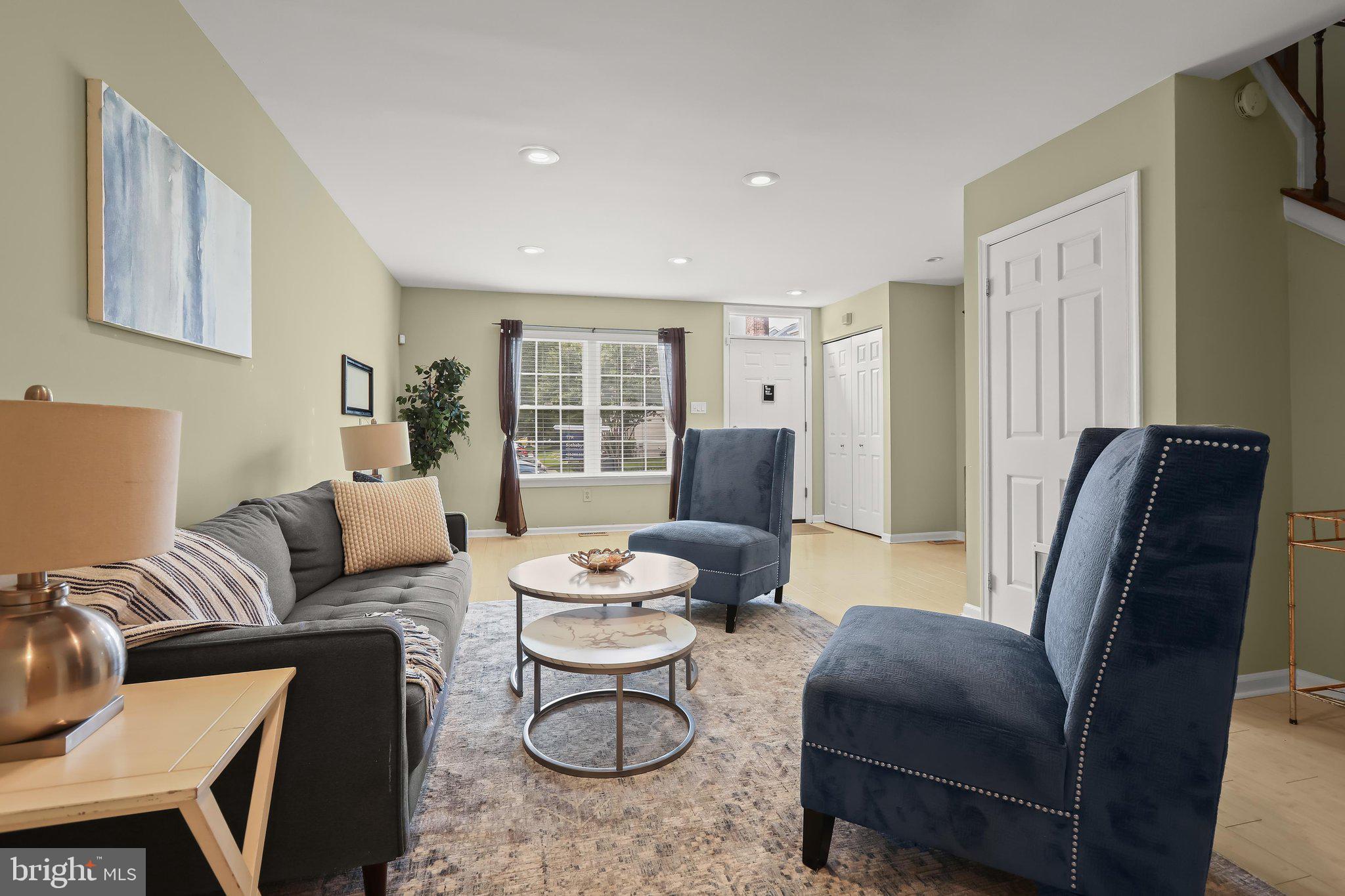 SILVER SPRING CNTRY CLUB - Residential