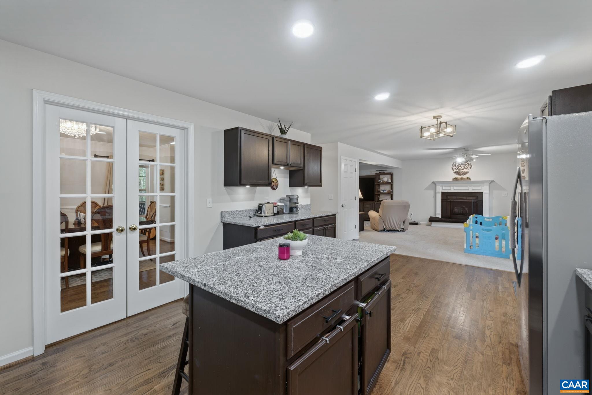 LAKE MONTICELLO - Residential