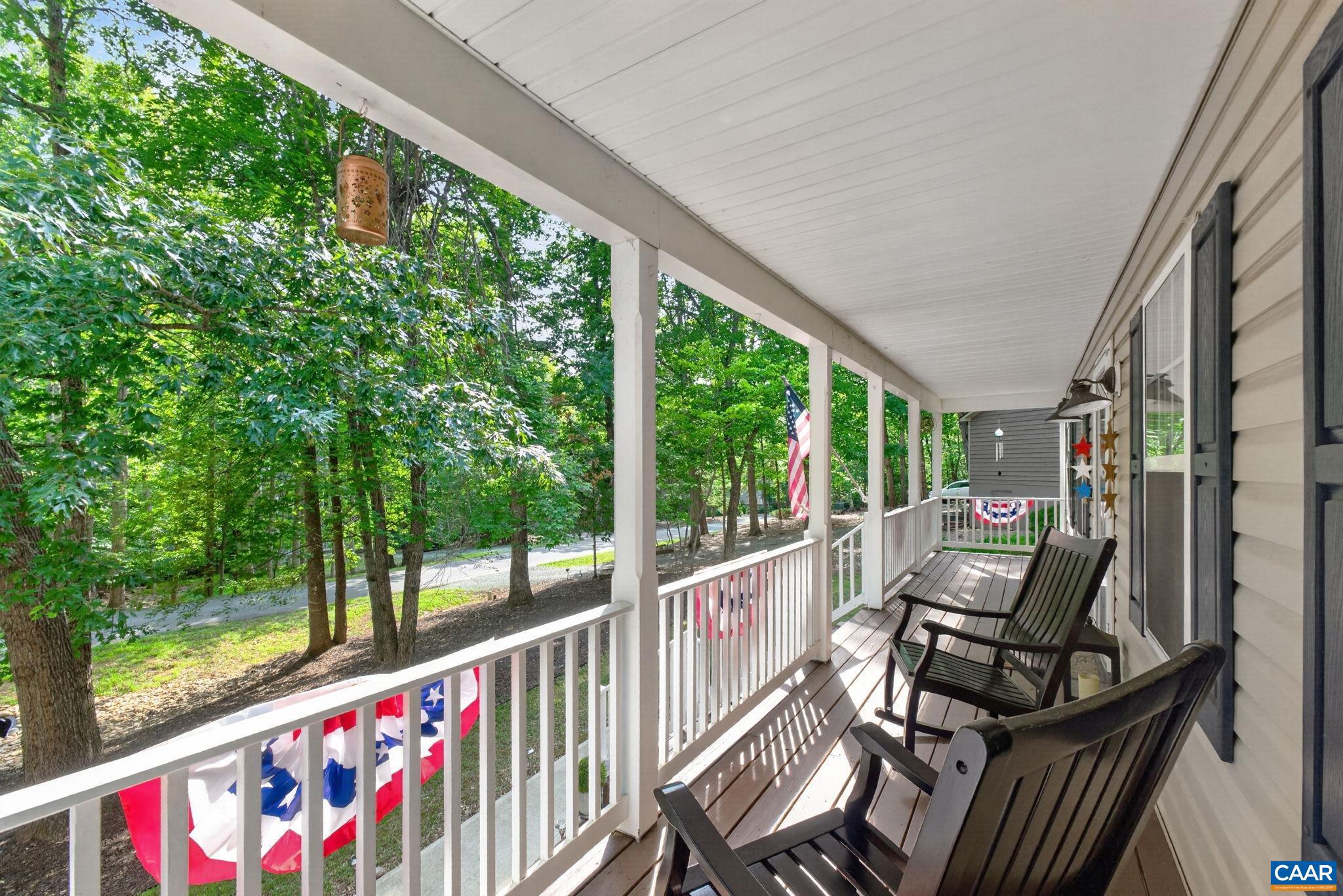 LAKE MONTICELLO - Residential