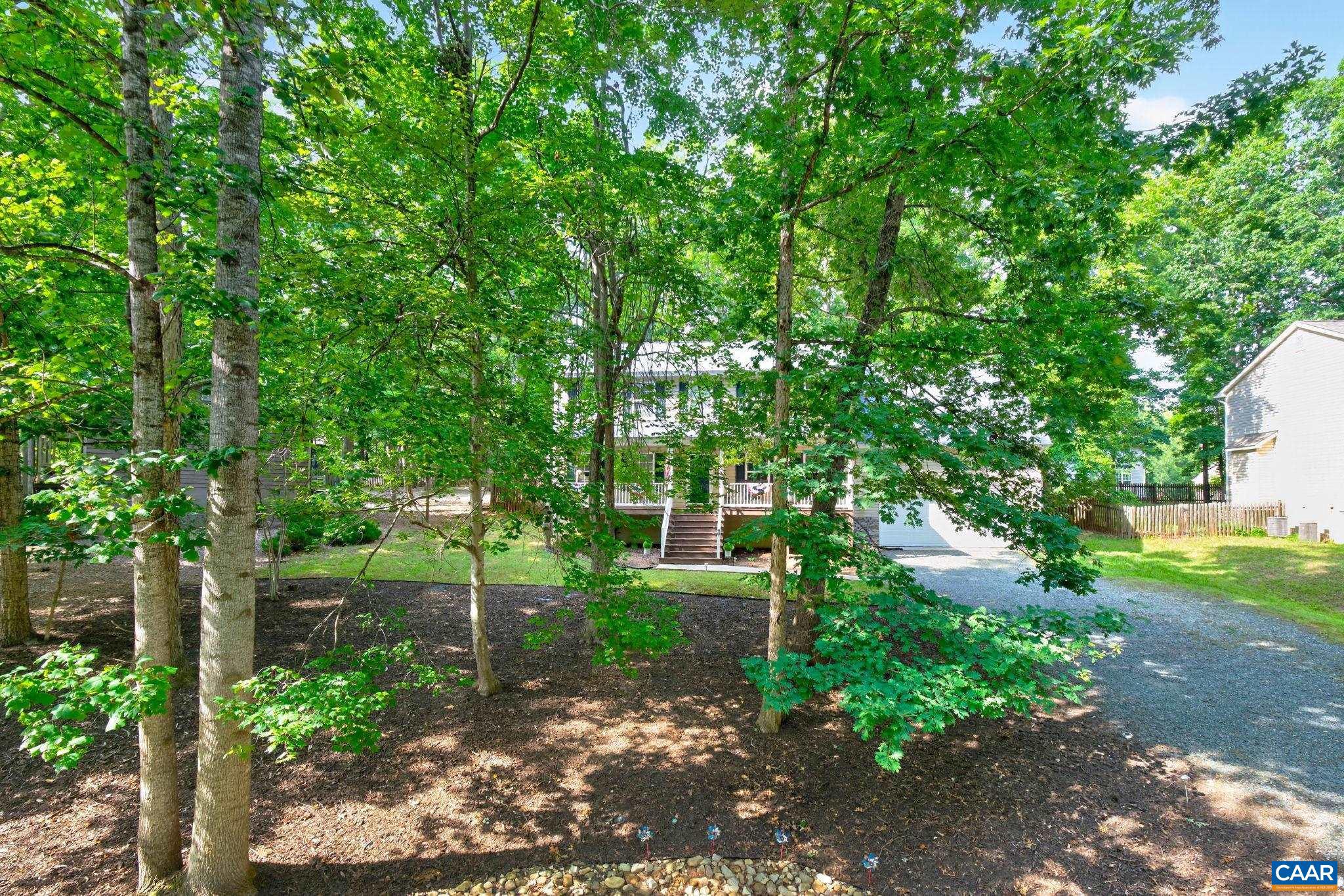 LAKE MONTICELLO - Residential