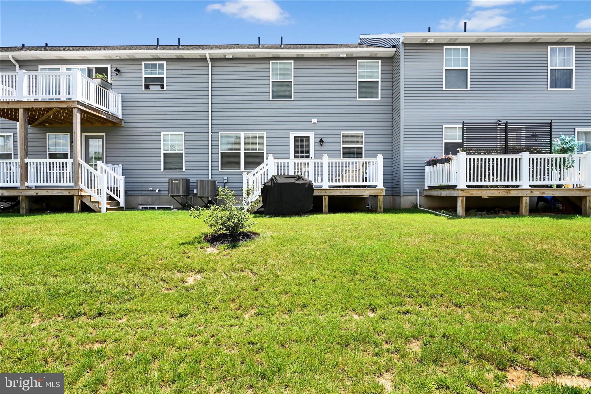 MAYAPPLE WOODS - Residential